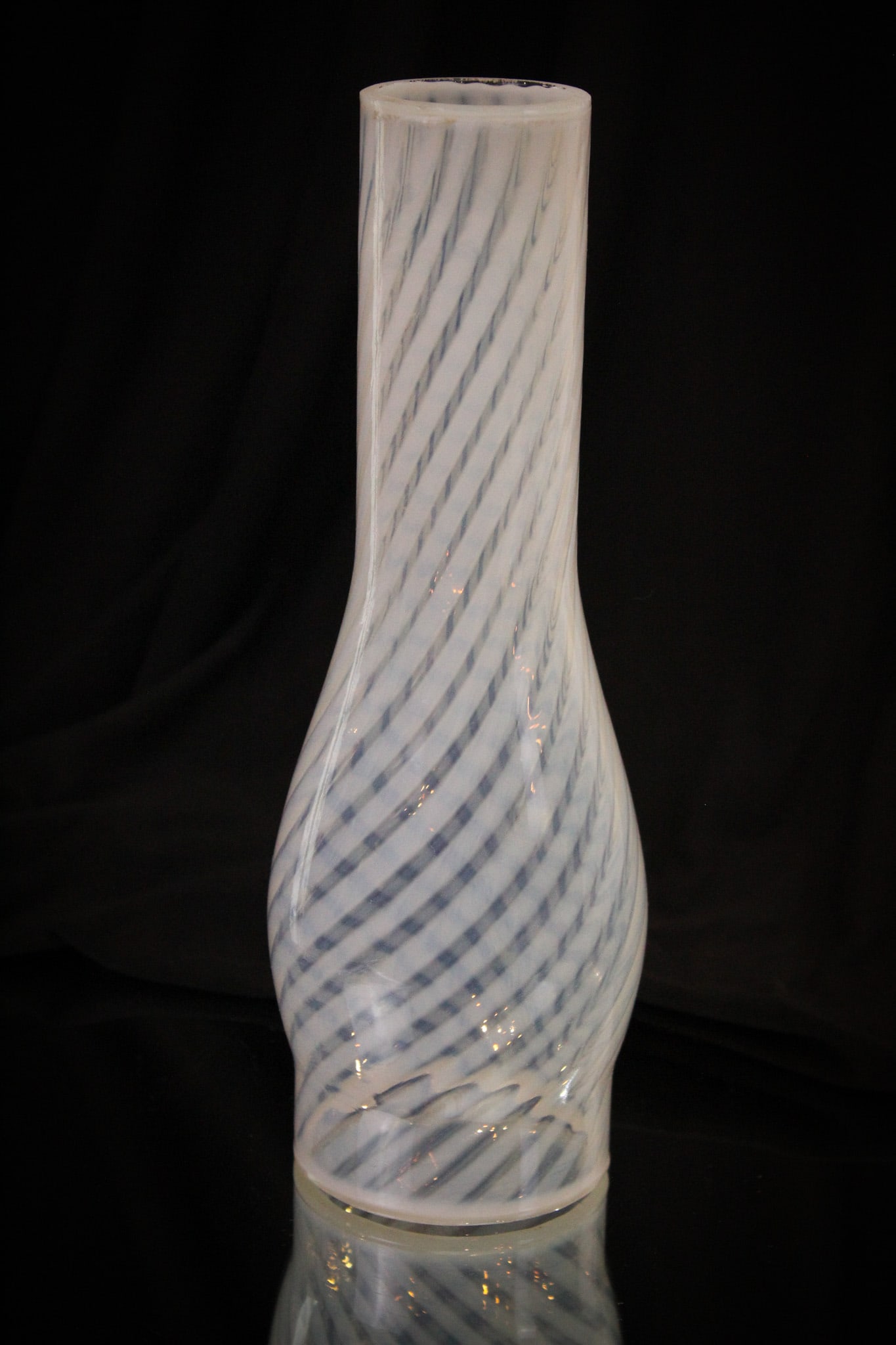 Opalescent Swirl Spiral Optic Art Glass Oil Lamp Ovoid Chimney (1 of 6)