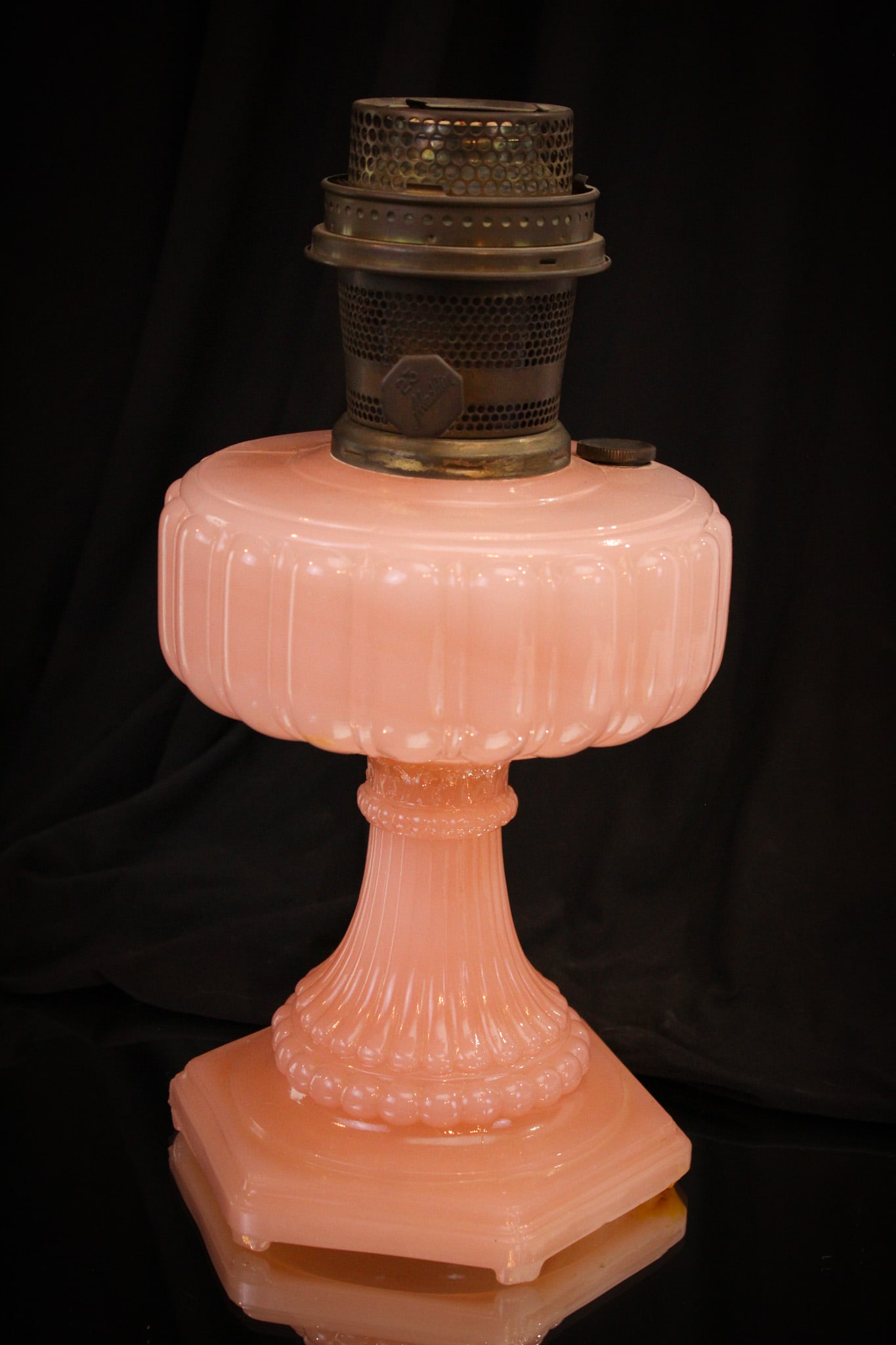 Aladdin Corinthian Rose Moonstone Oil Lamp (1 of 9)