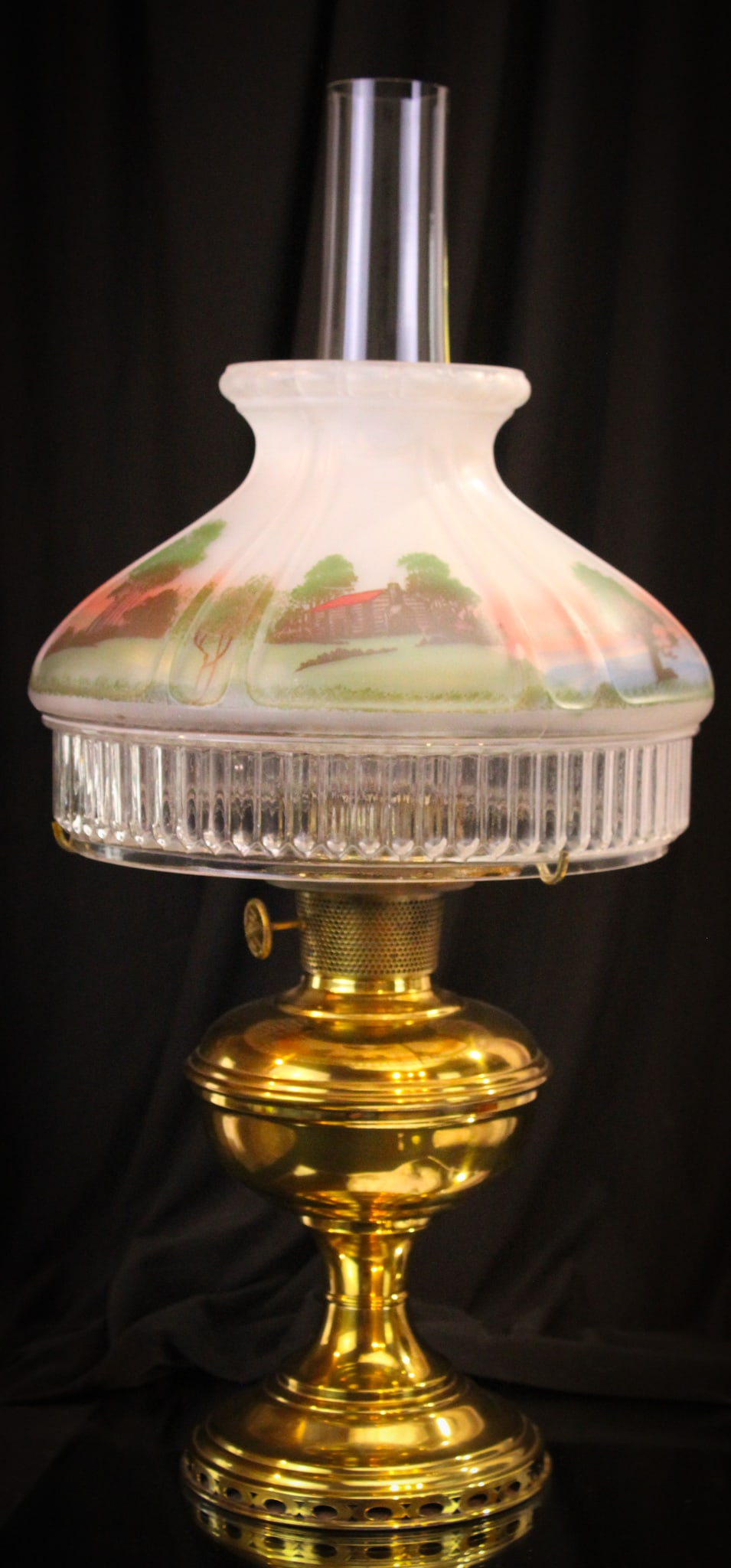 Aladdin Model #11 Brass Oil Lamp with Painted Shade (1 of 18)