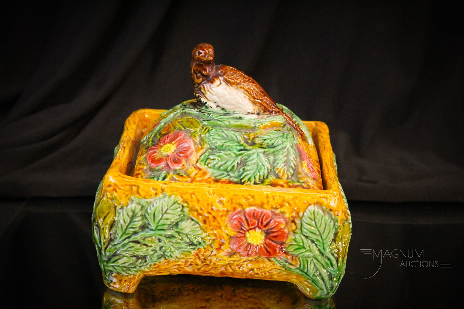 Majolica Pheasant Covered Dish (1 of 6)