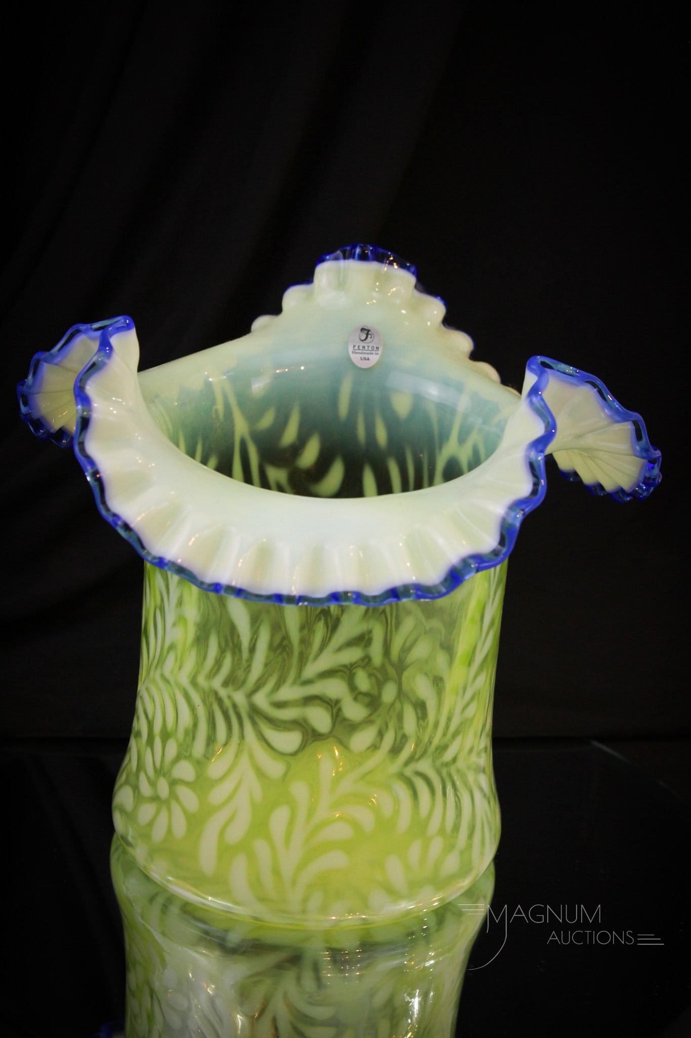 Fenton Topaz Vaseline Opalescent Daisy & Fern Top Hat (1 of 7)