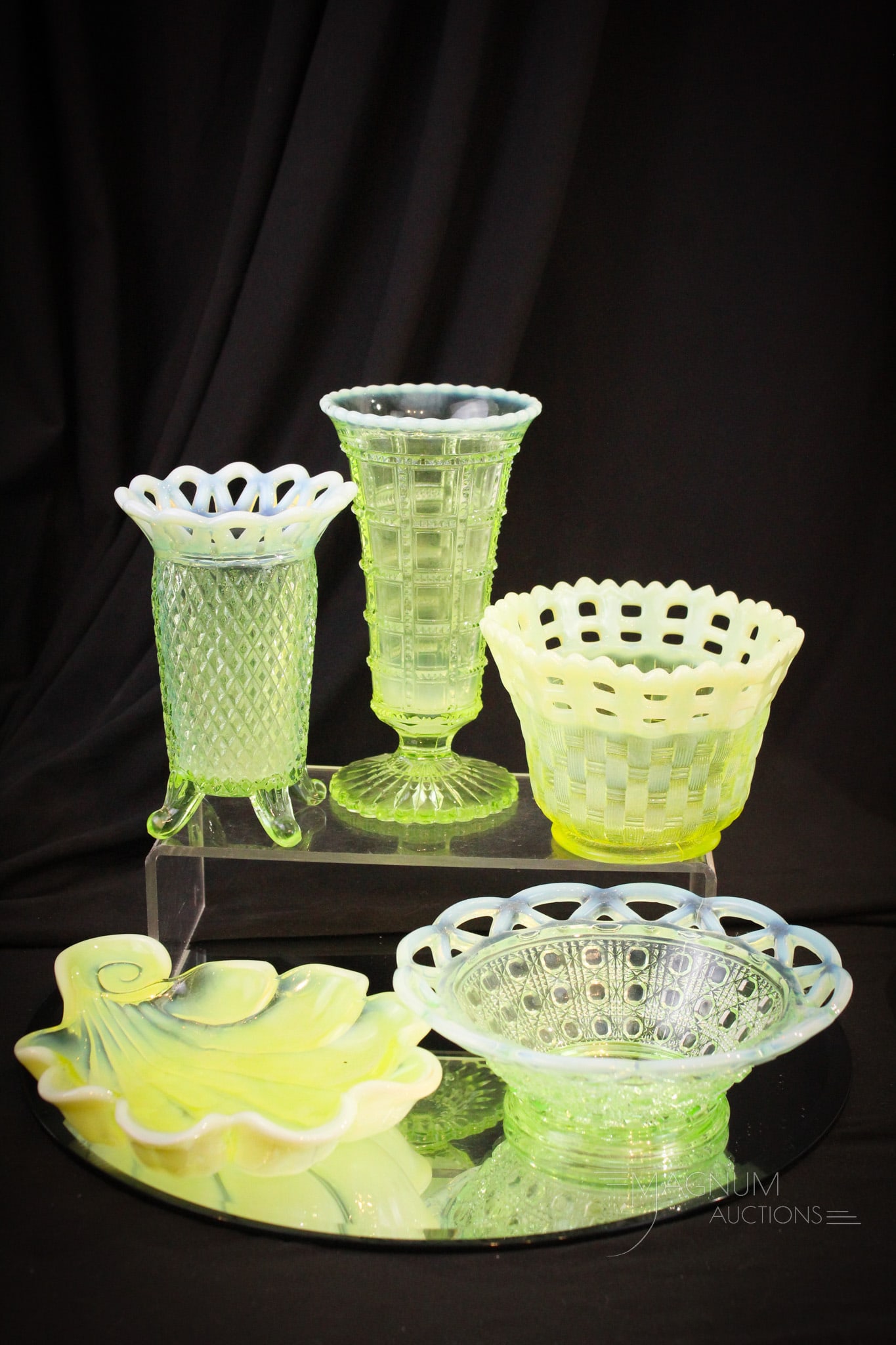 5 pc Lot Vaseline Glass (1 of 14)