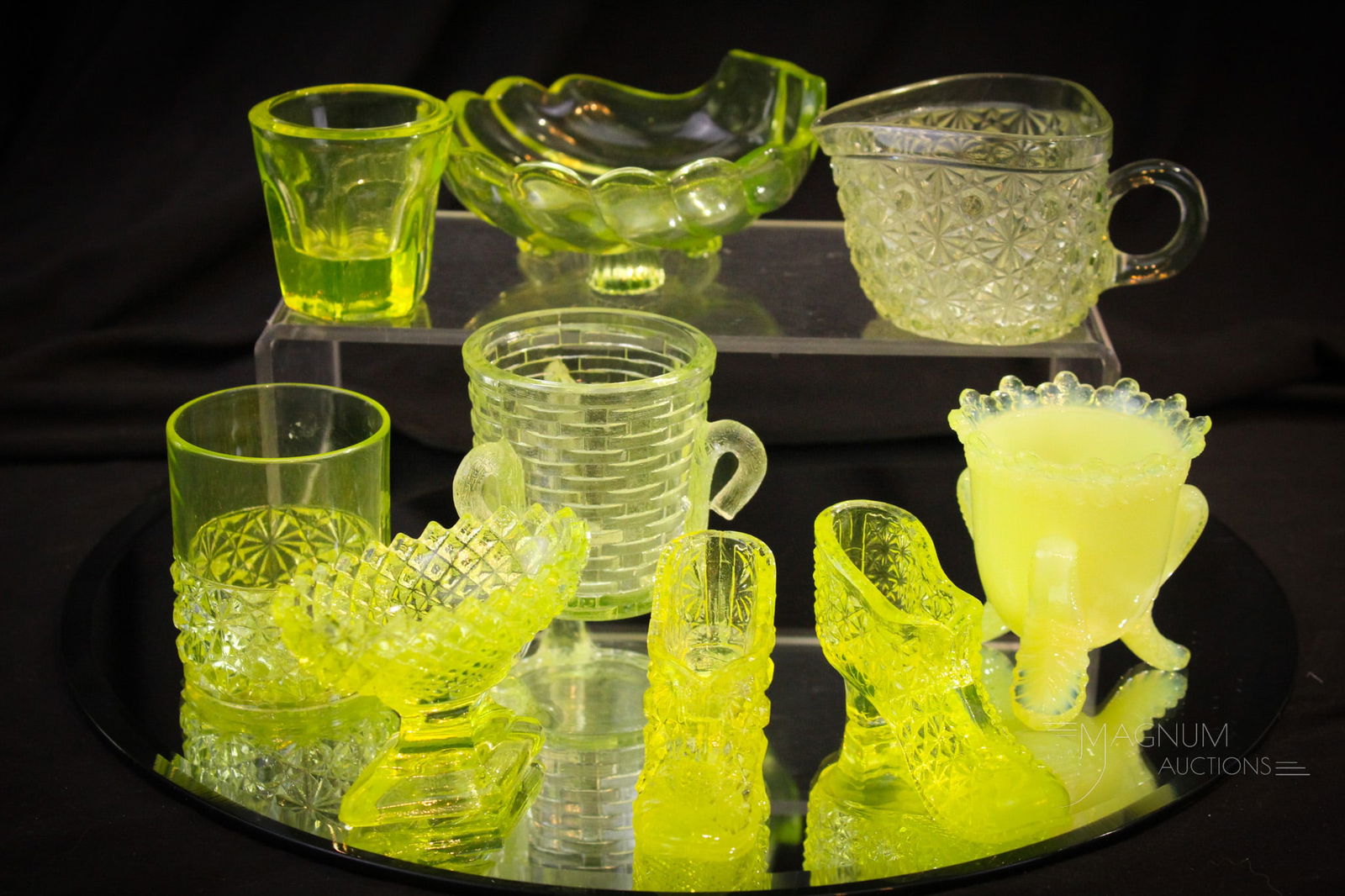 9 pc Lot Victorian to Contemporary Vaseline Glass Novelties (1 of 9)