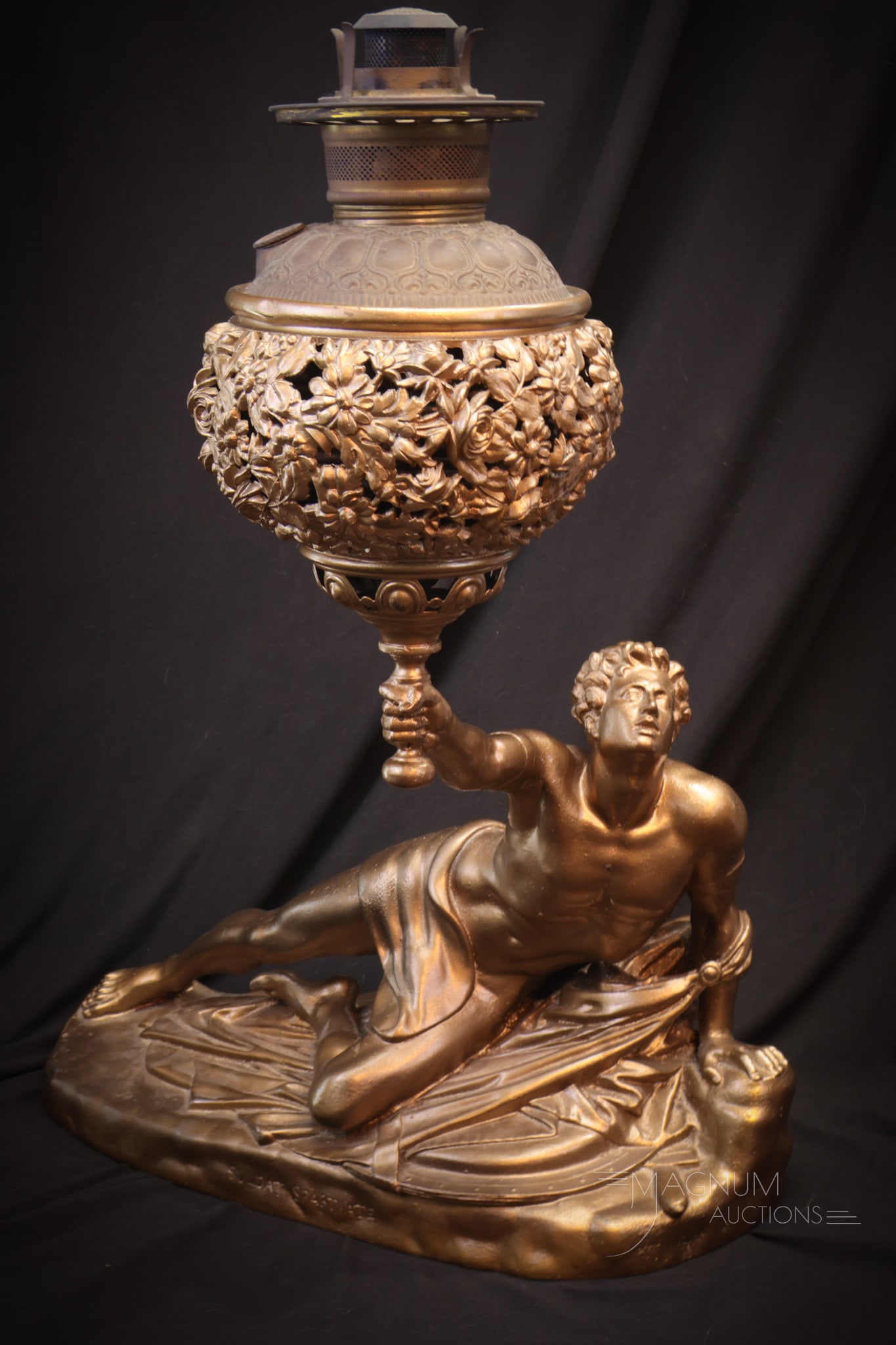 Victorian Spelter "Spartan Soldier" Banquet Oil Lamp (1 of 8)