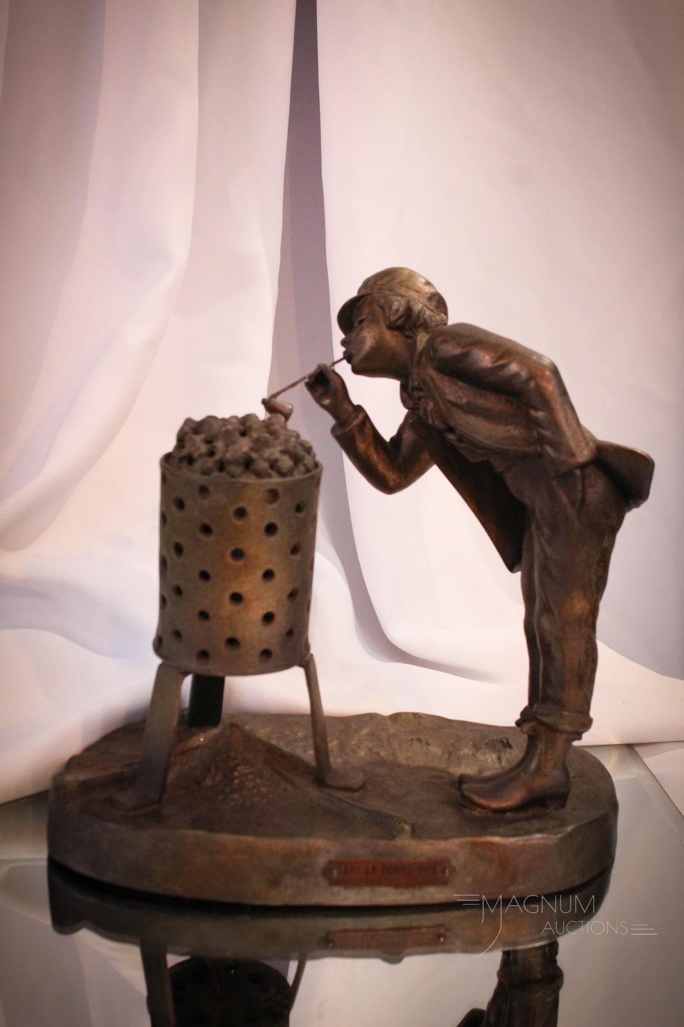 A. Je Ranier "Ahi La Boone Pipe" Figural Art Deco Lamp (1 of 10)