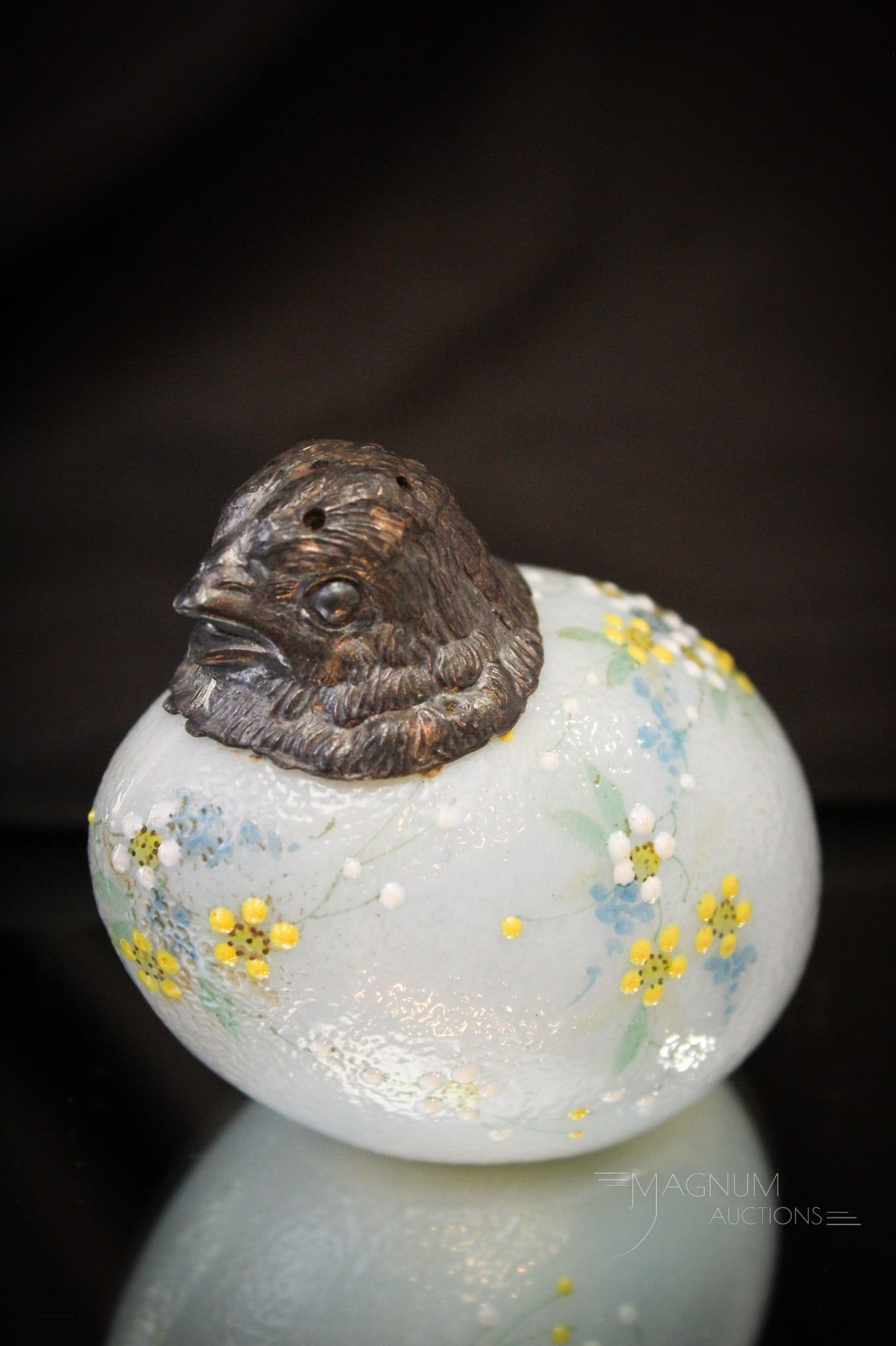 Mt. Washington Glass Chick Head Victorian Salt Shaker (1 of 7)