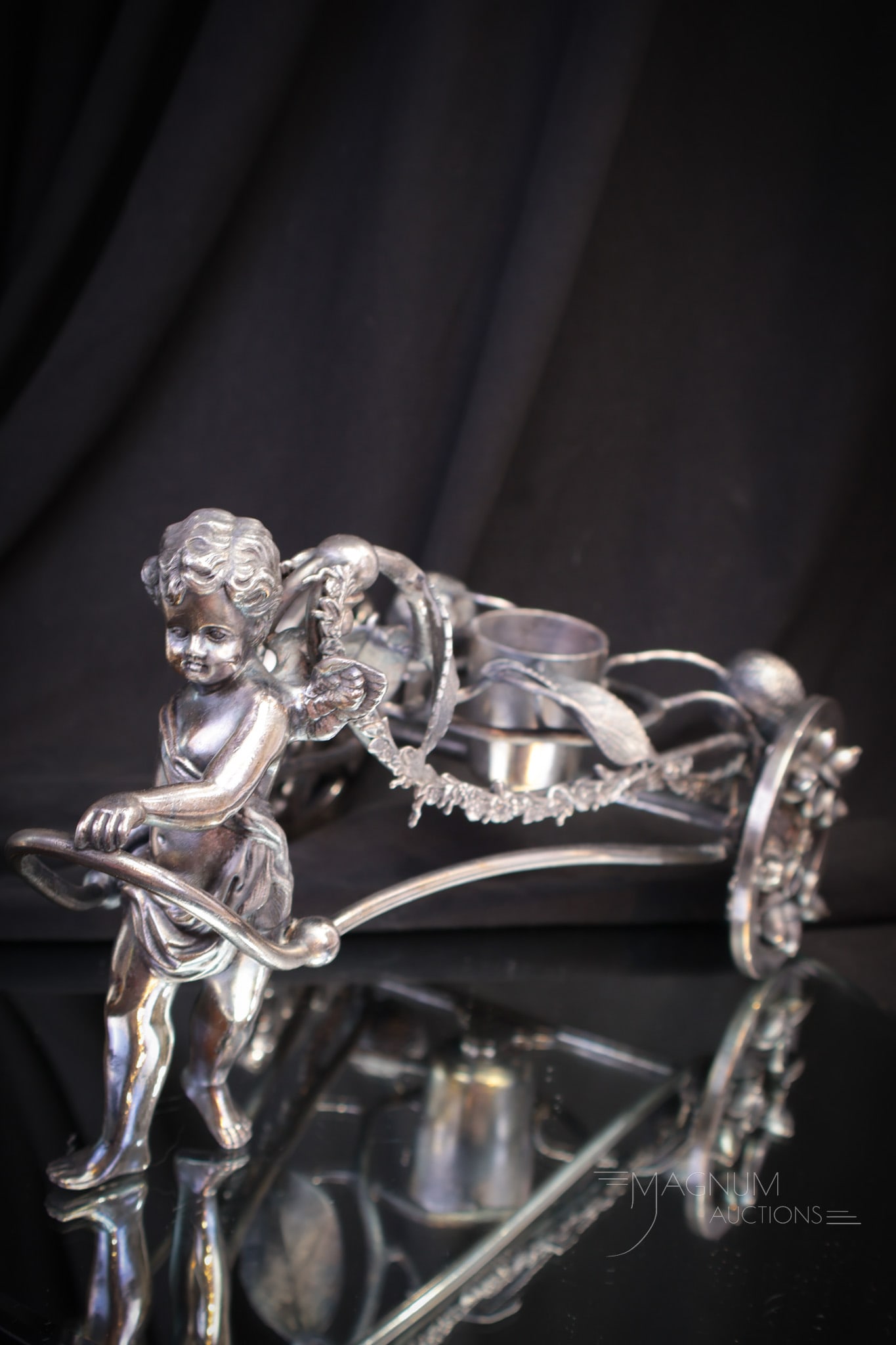 Wilcox Cherub & Wheeled Cart Victorian Silverplate Brides Bowl Holder (1 of 6)