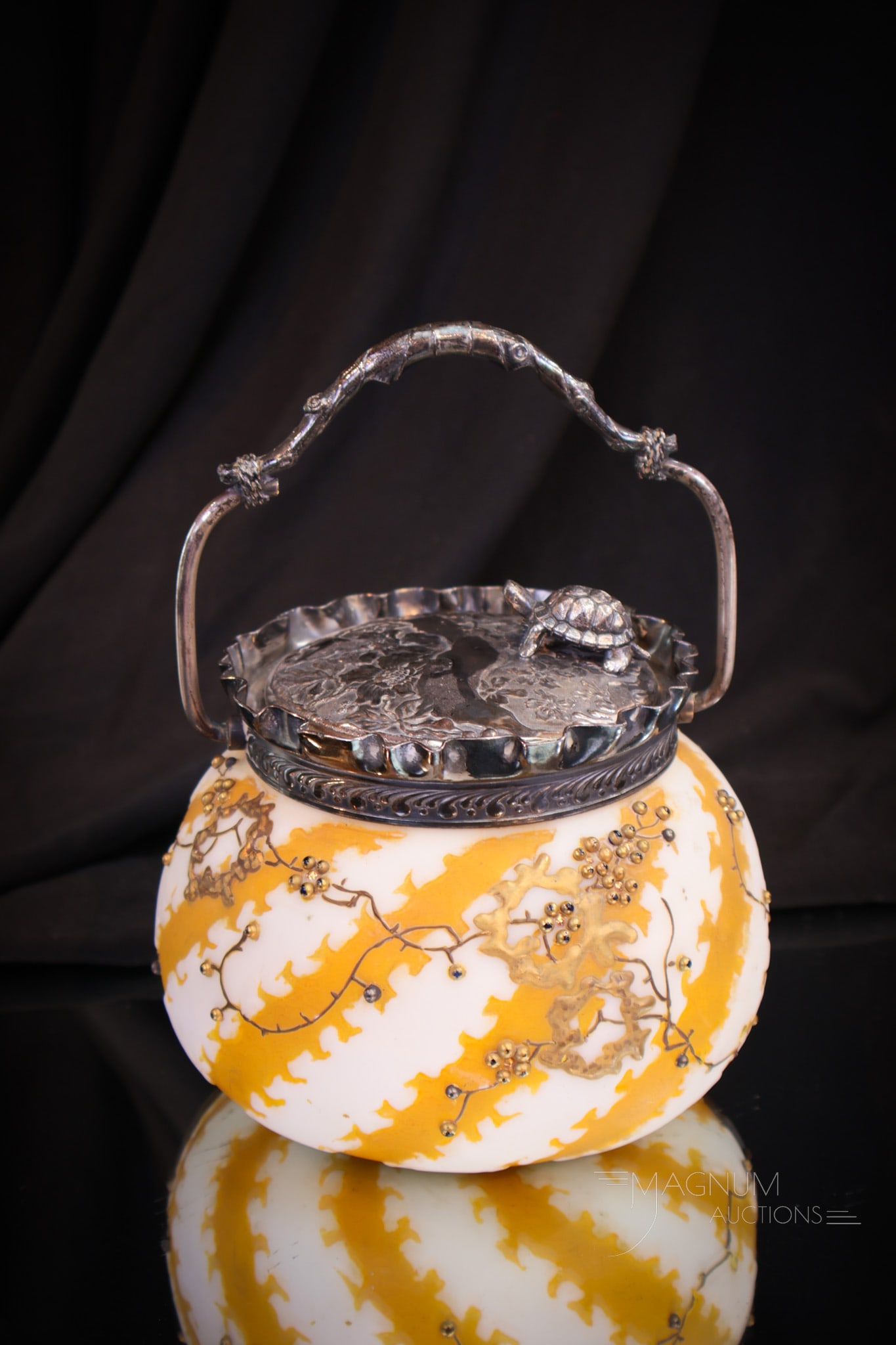 Mt. Washington Victorian Crown Milano Turtle Top Sweetmeat (1 of 8)