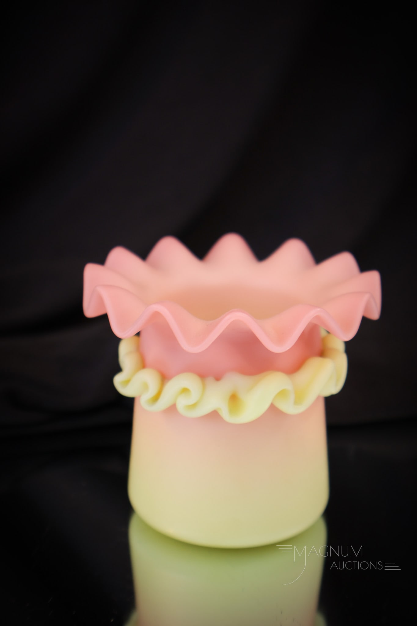 Mt. Washington Burmese Victorian Glass Rigaree Toothpick Holder (1 of 6)