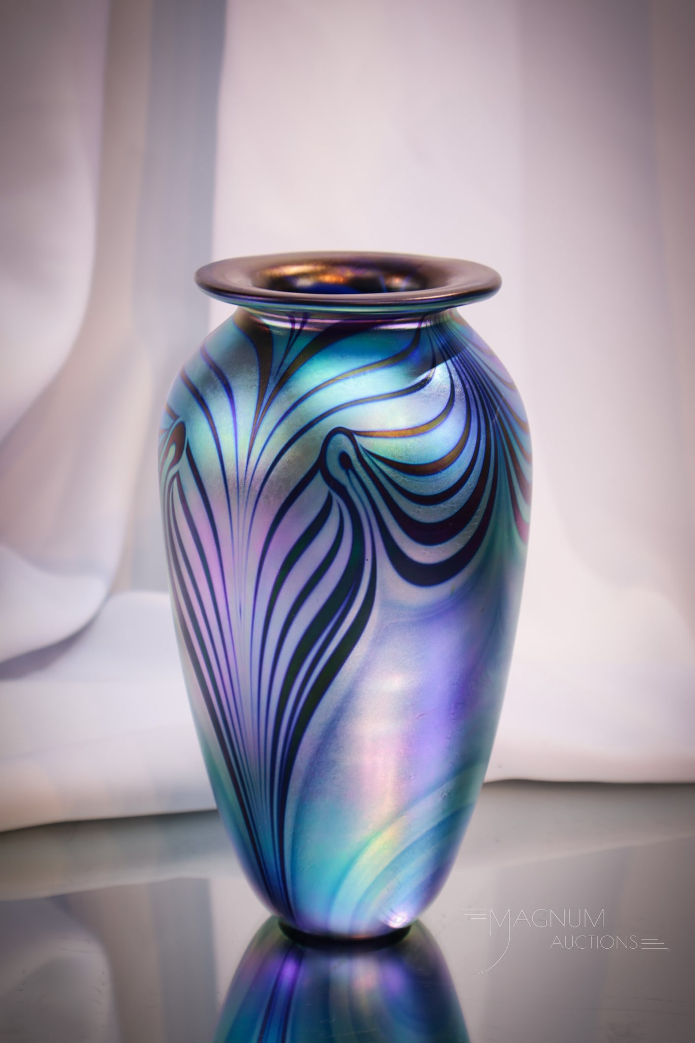 Eikholdt 1998 Blue Irridescent Pulled Feather Art Glass Vase (1 of 5)