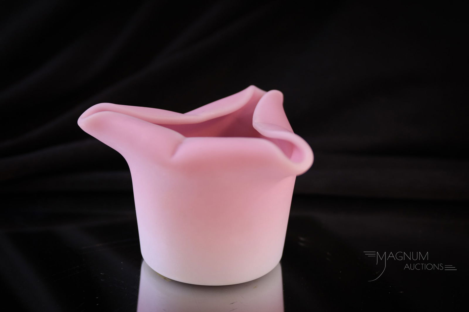 Mt. Washington Victorian Peachblow Tri-Corner Victorian Toothpick Holder: A rare find folks! This is a Mt. Washington Victorian Peachblow glass toothpick holder. This super example measures 1 7/8" tall and is complete with tri-corner top rim. A welcome addtion to any toothp