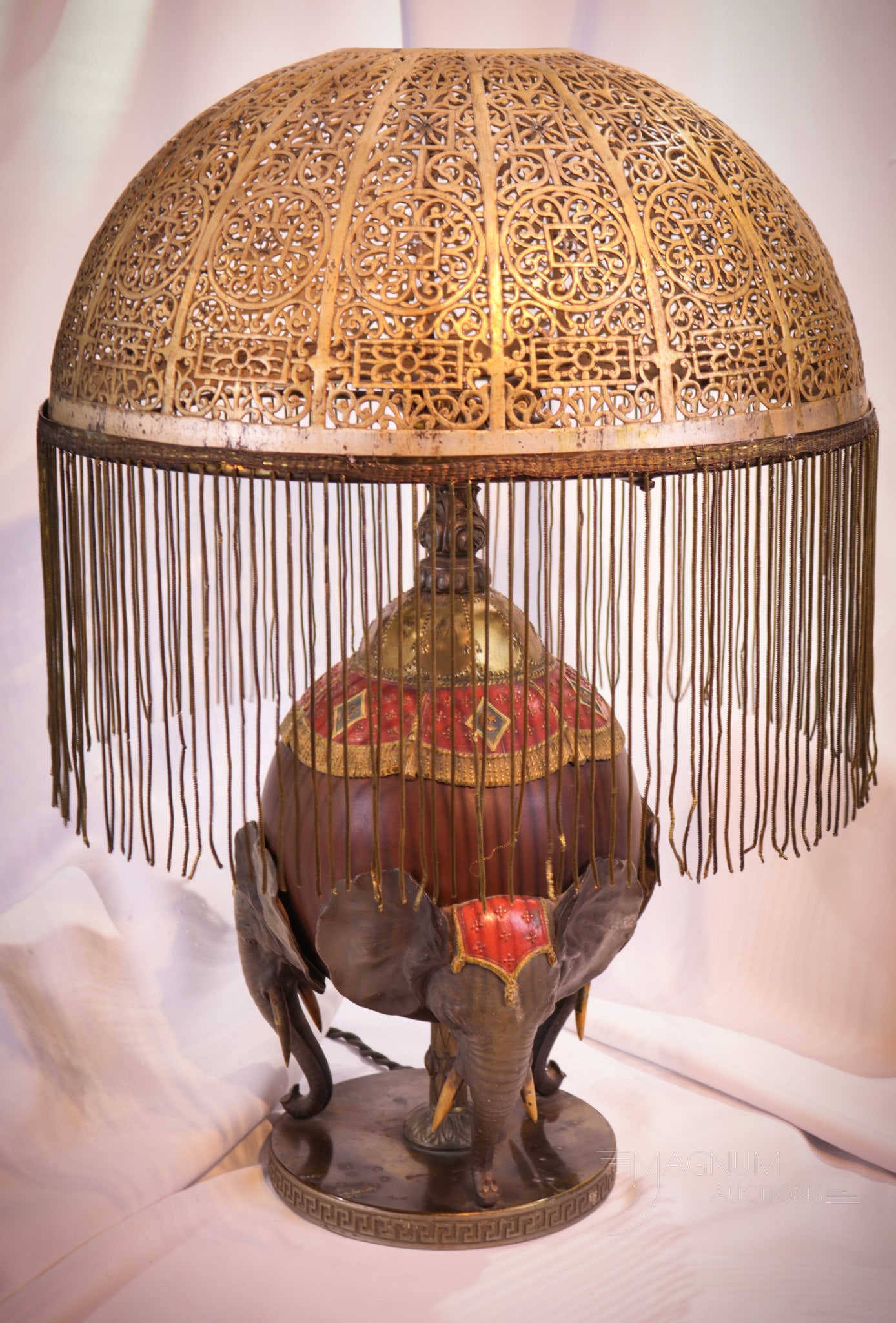 Rare Bradley & Hubbard Elepant Early Electric Table Lamp (1 of 13)