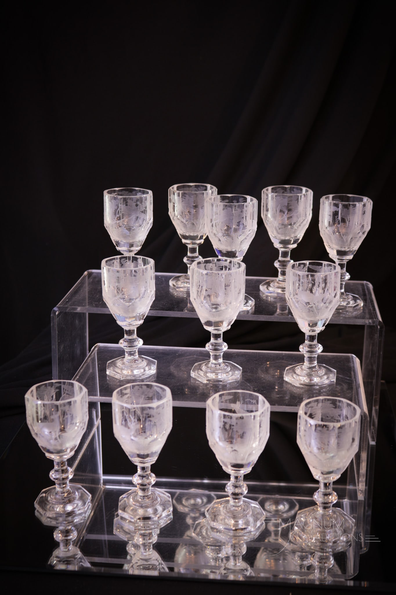 12 pc Set Moser Bohemian Engraved Glass Cordial Glasses (1 of 6)