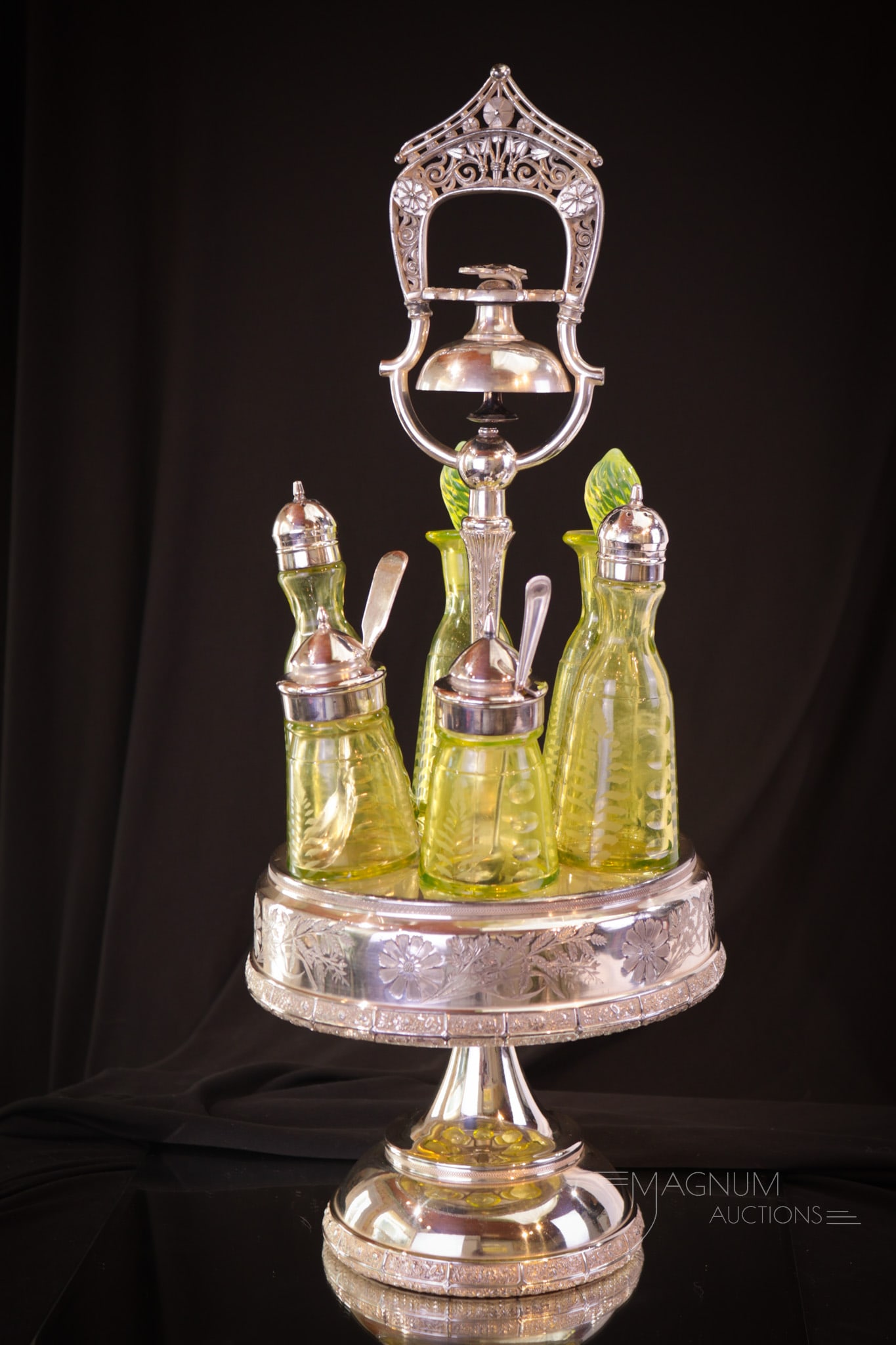 Meriden Silverplate 6 Bottle Vaseline Engraved Cruet Condiment Castor Set (1 of 12)