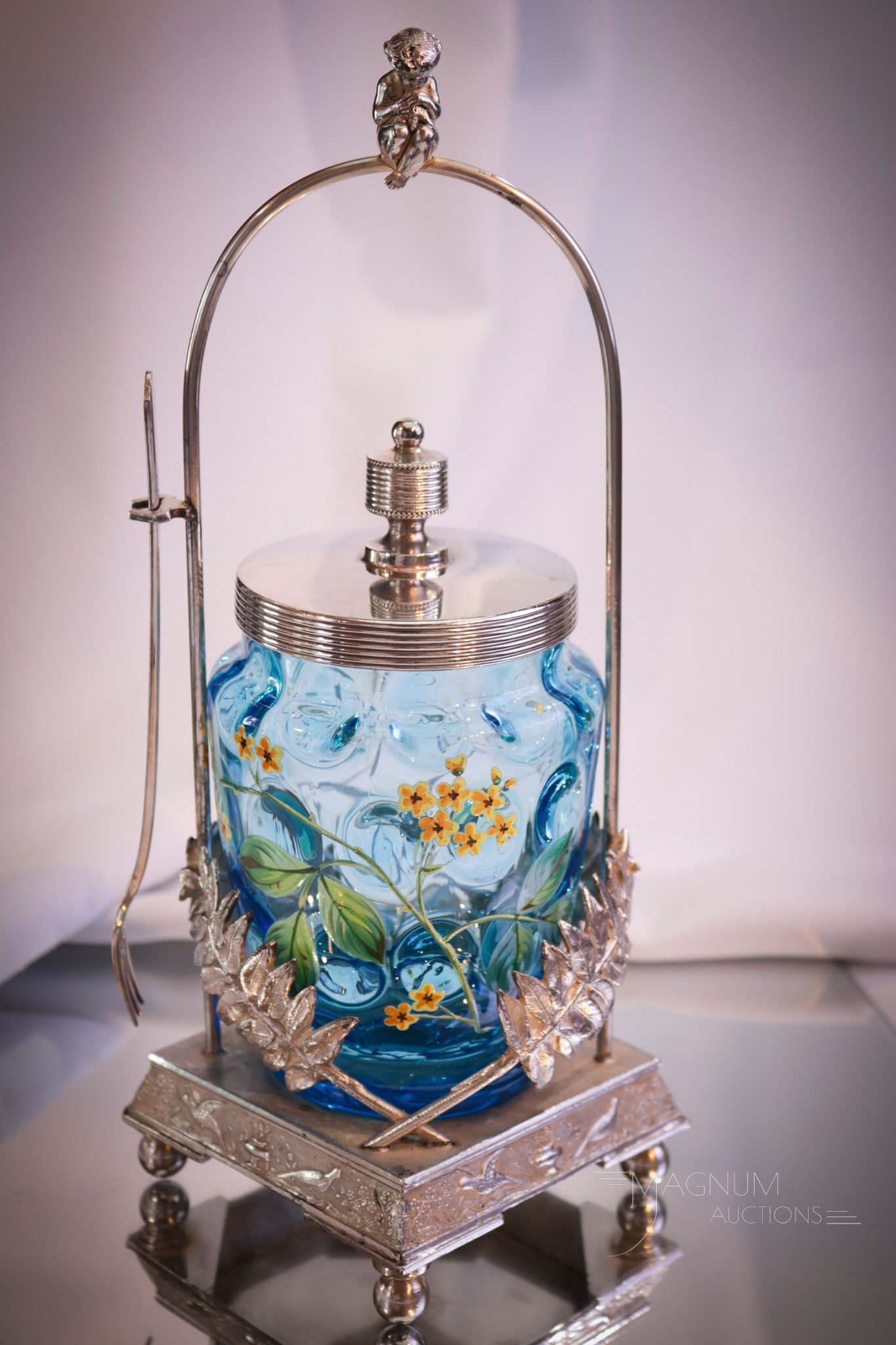 Meriden Silverplate Victorian Blue Enameled Glass Pickle castor (1 of 7)