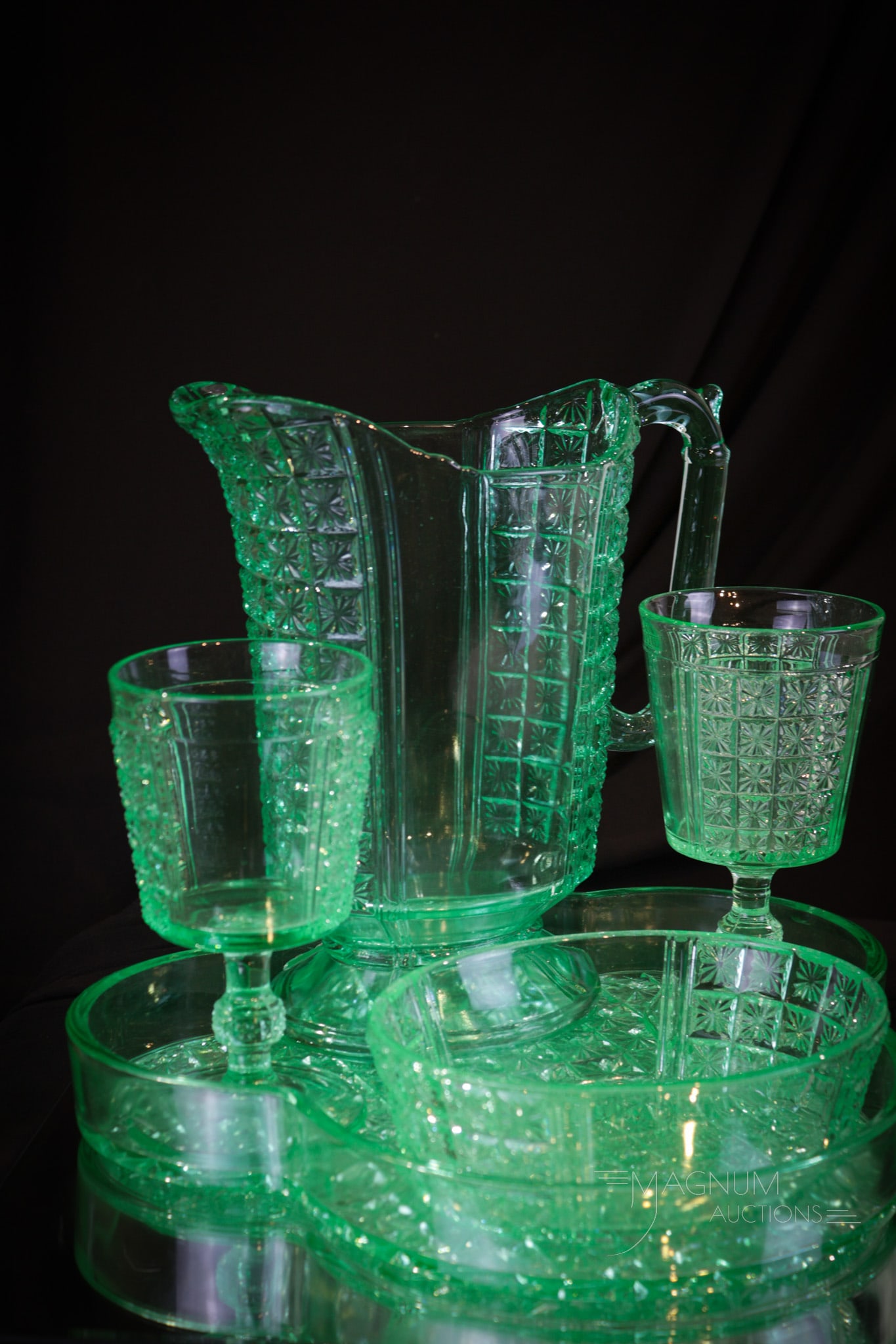 Richards & Hartley Uranium Victorian Marine Green Lemonade Set (1 of 17)