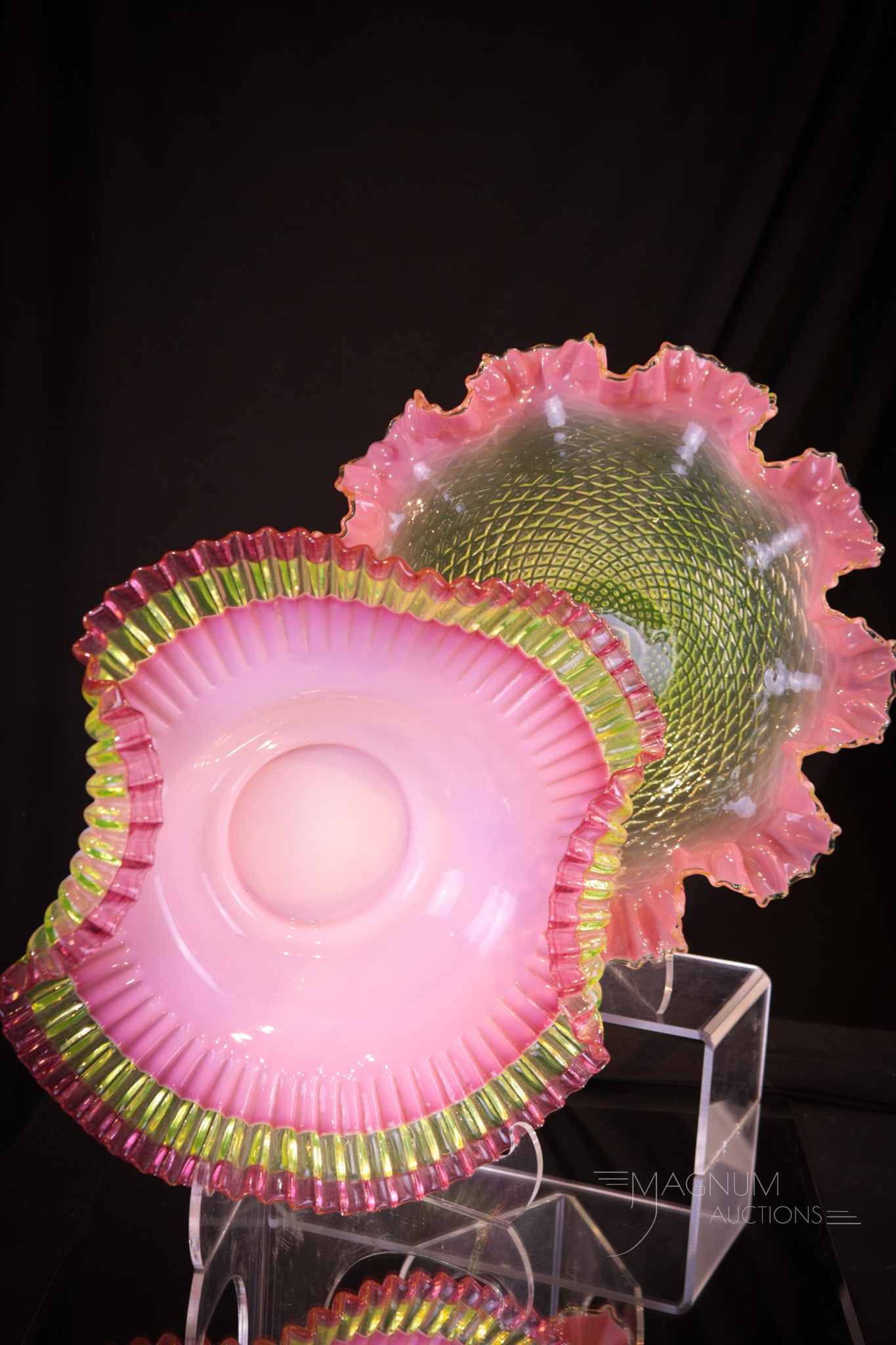 2 pc Lot Victorian Glass Vaseline & Pink Brides Bowls Vasie Vaseline Alert! (1 of 7)