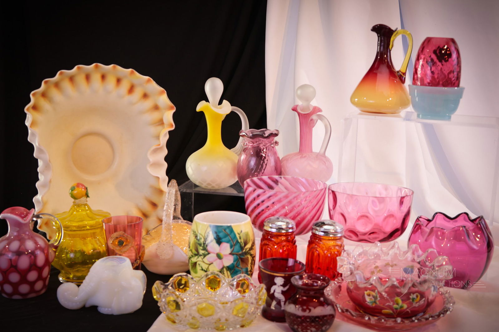 World Famous Magnum Auctions 21pc Goody Lot. (1 of 14)