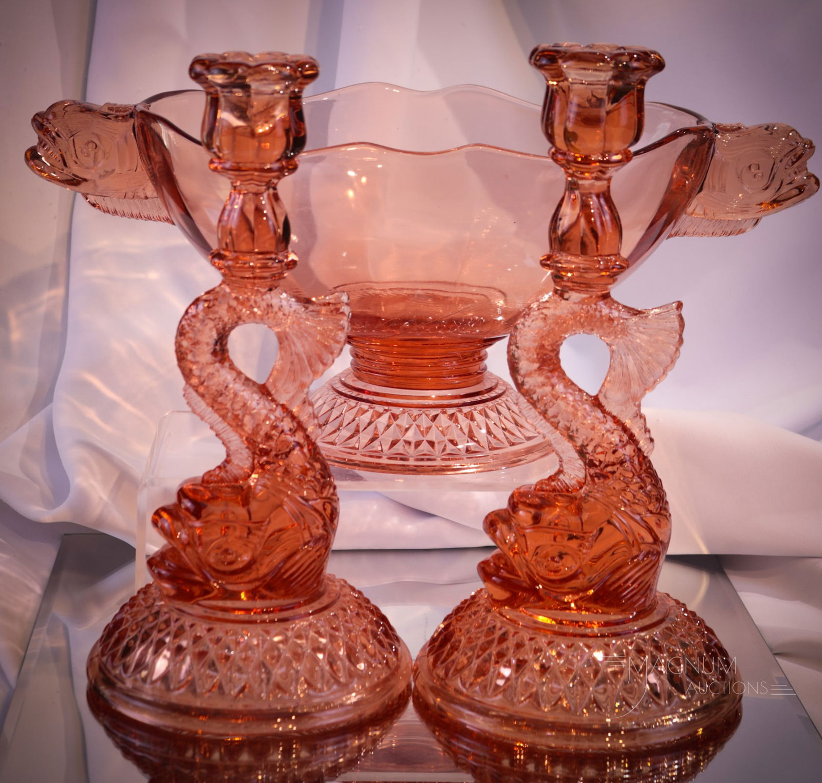 3 pc Lot Cambridge Dolphin Pink Glass Console Set (1 of 15)