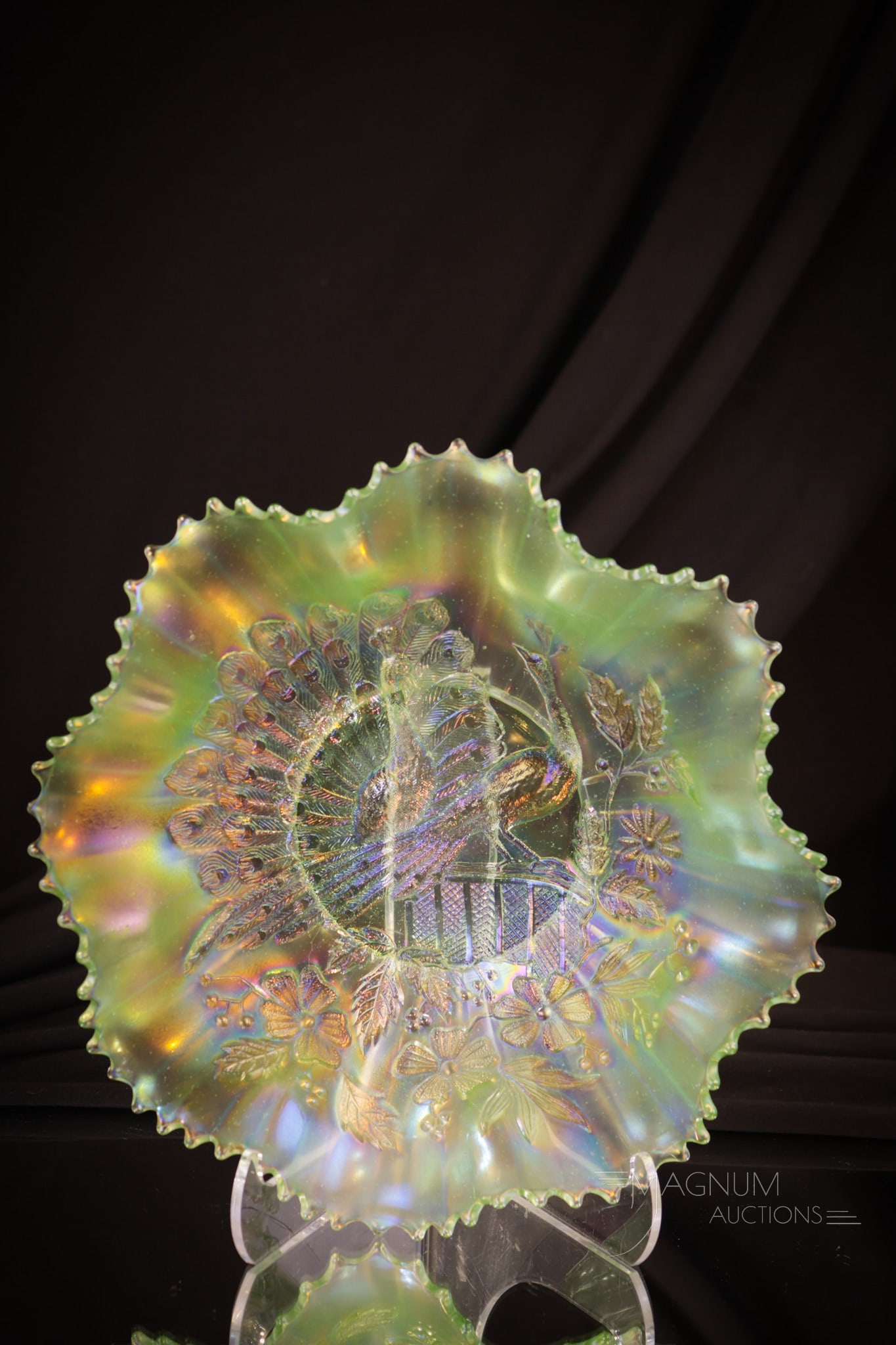 Northwood Peacock on the Fence Ice Green Carnival Glass Bowl (1 of 4)