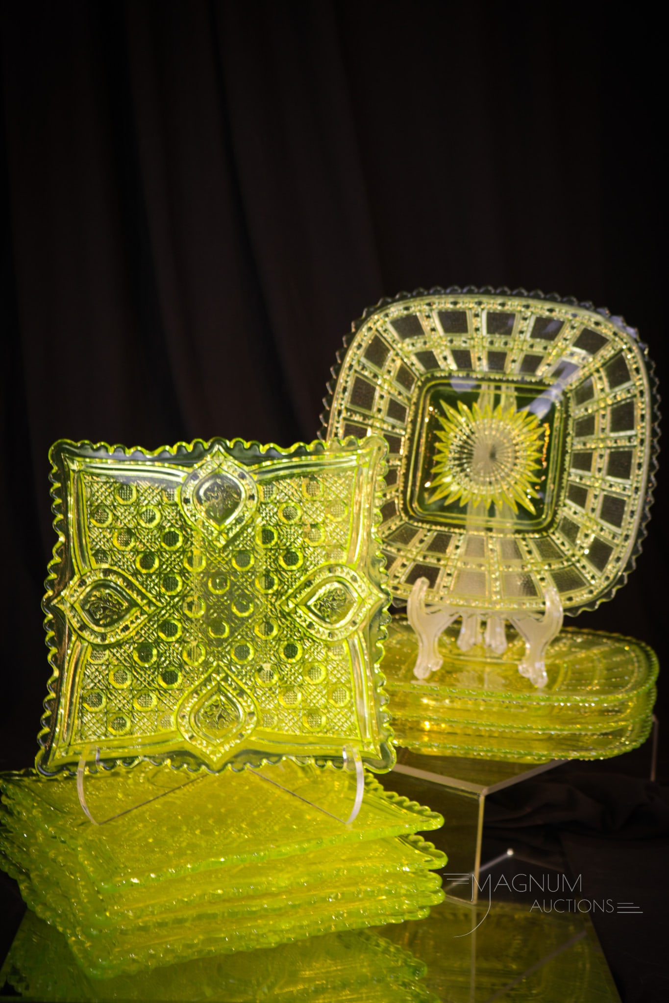 10 pc Lot Vaseline Glass Plates (1 of 11)