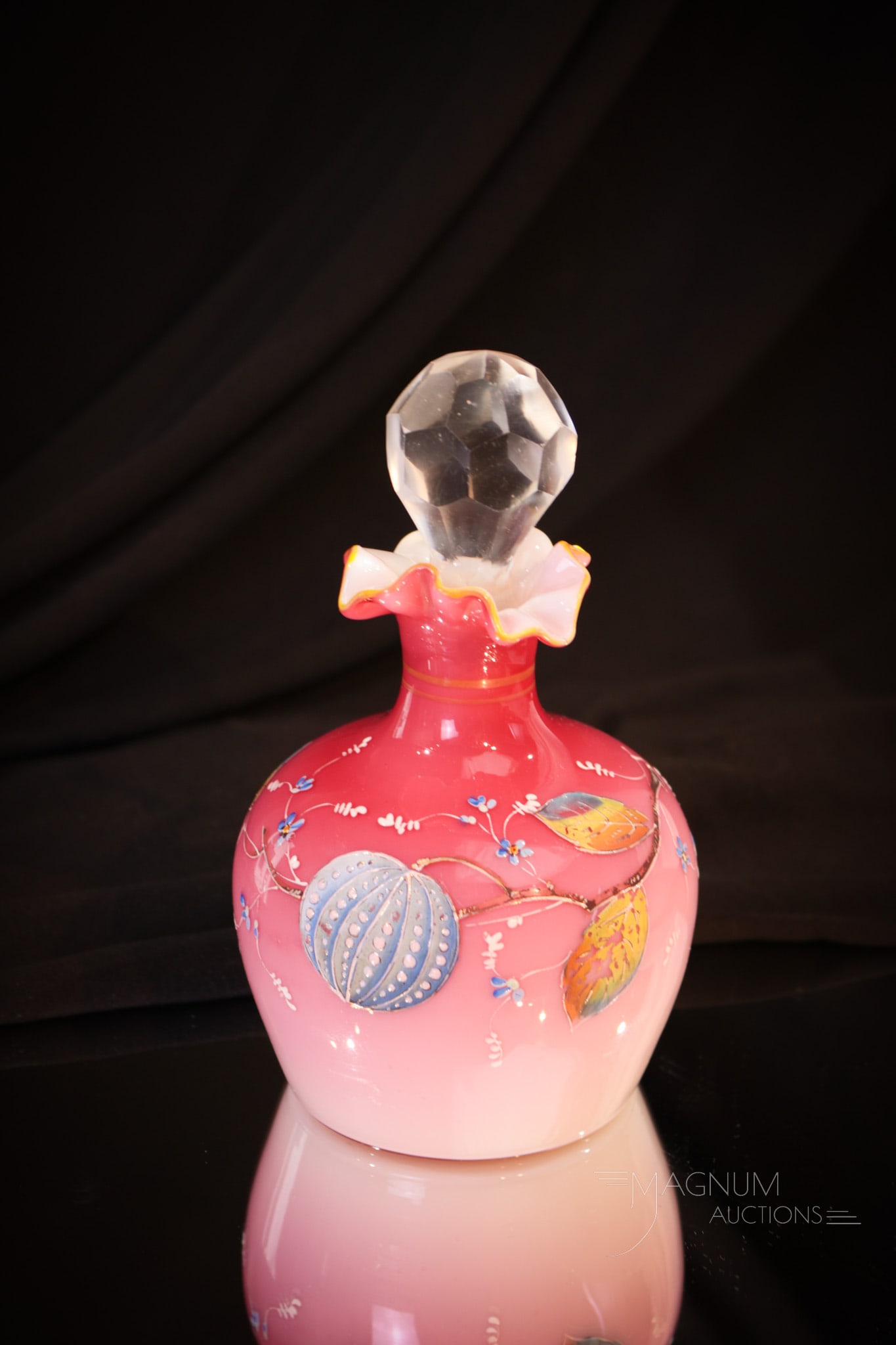 Harrach Peachblow Victorian Cased Glass Perfume Cologne Bottle. (1 of 4)