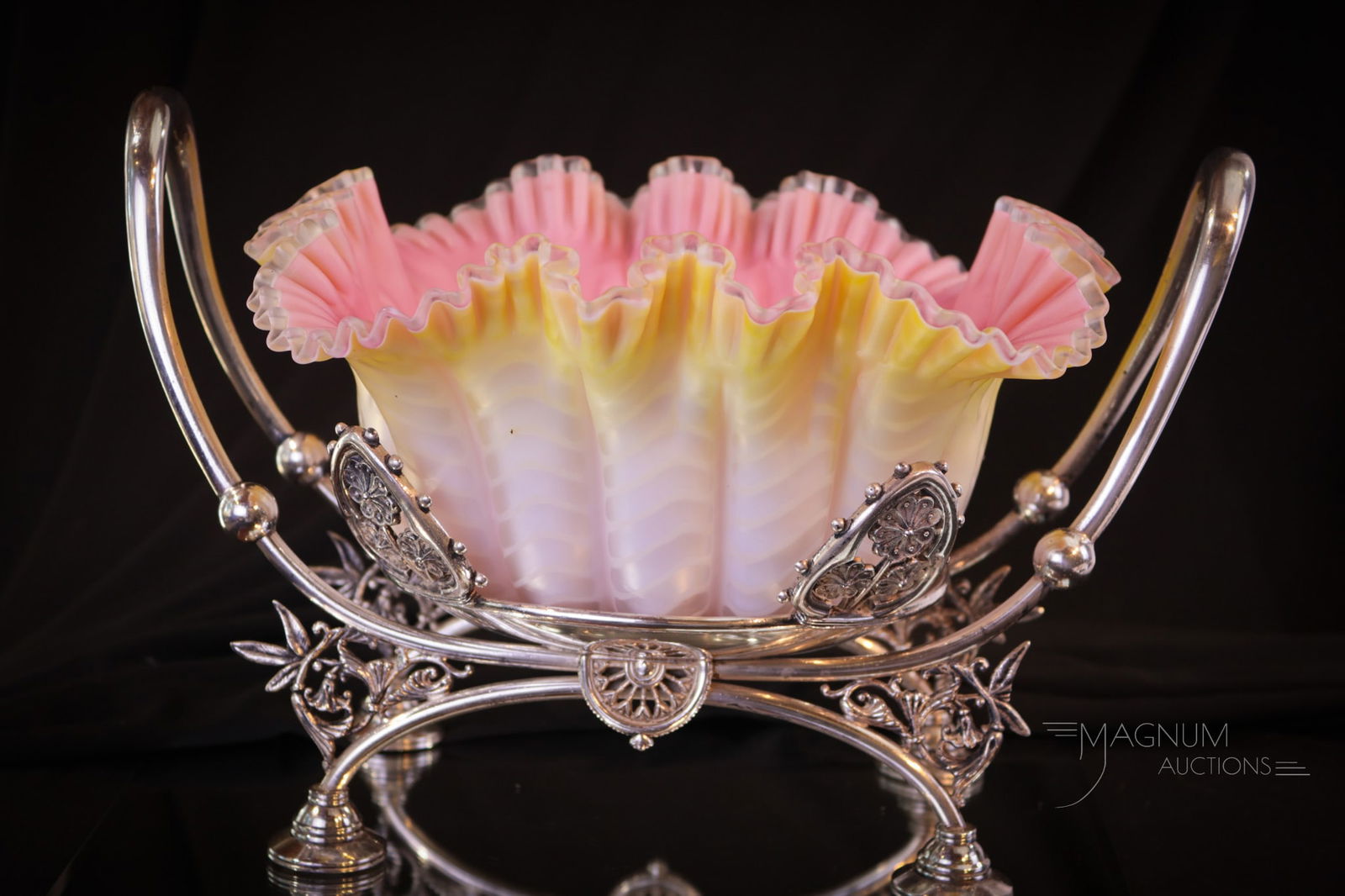 Meriden Silverplate Victorian Mother of Pearl Satin Glass Herringbone Brides Bowl (1 of 14)