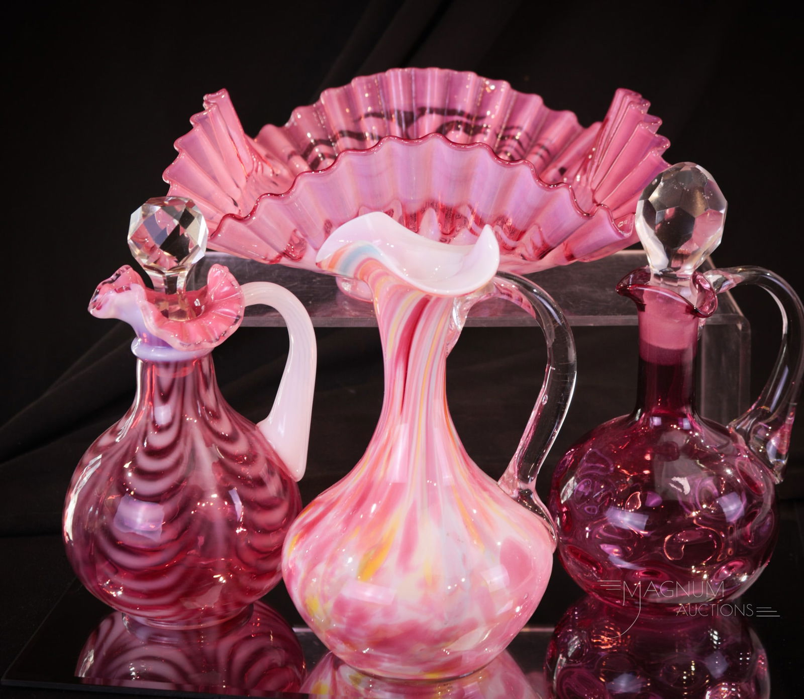 4 pc Lot Victorian & Fenton Glass (1 of 8)
