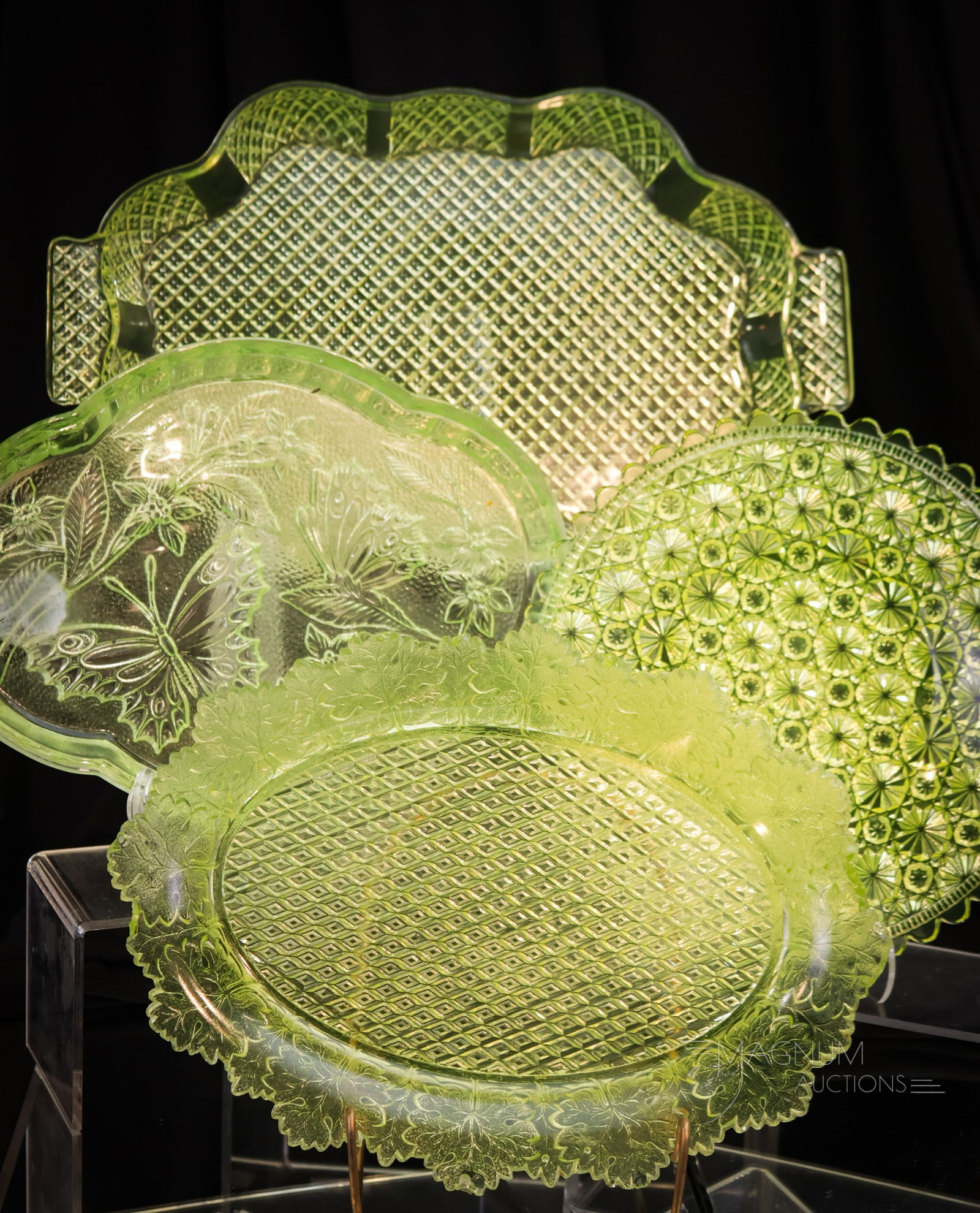 4 pc Lot Victorian Vaseline Glass Trays (1 of 10)