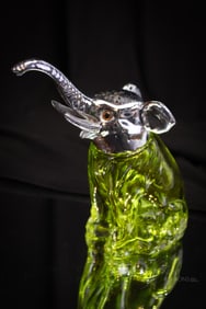 Citron Elephant Figural Art Glass Sugar Shaker Muffineer