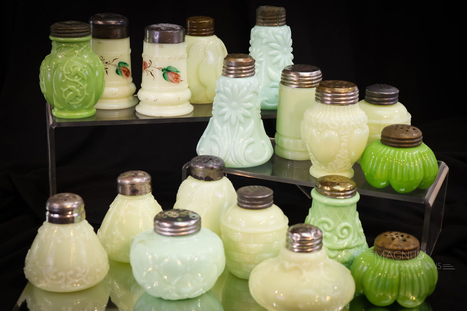 18 pc Victorian Glass Salt Shakers Uranium & More: Eighteen wonderful Victorian glass salt shakers. There are five pairs in this offering Fourteen of the shakers have uranium content and glow brilliantly. Tallest of the lot measures 3 3/4".