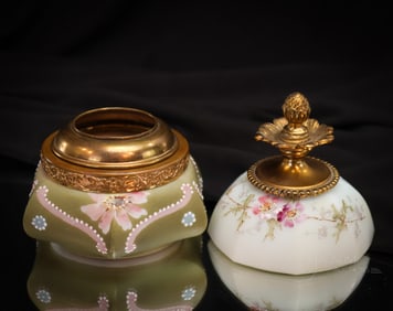 2 pc Lot Wavecrest Victorian Glass Paperweight & Nakara Hair Receiver
