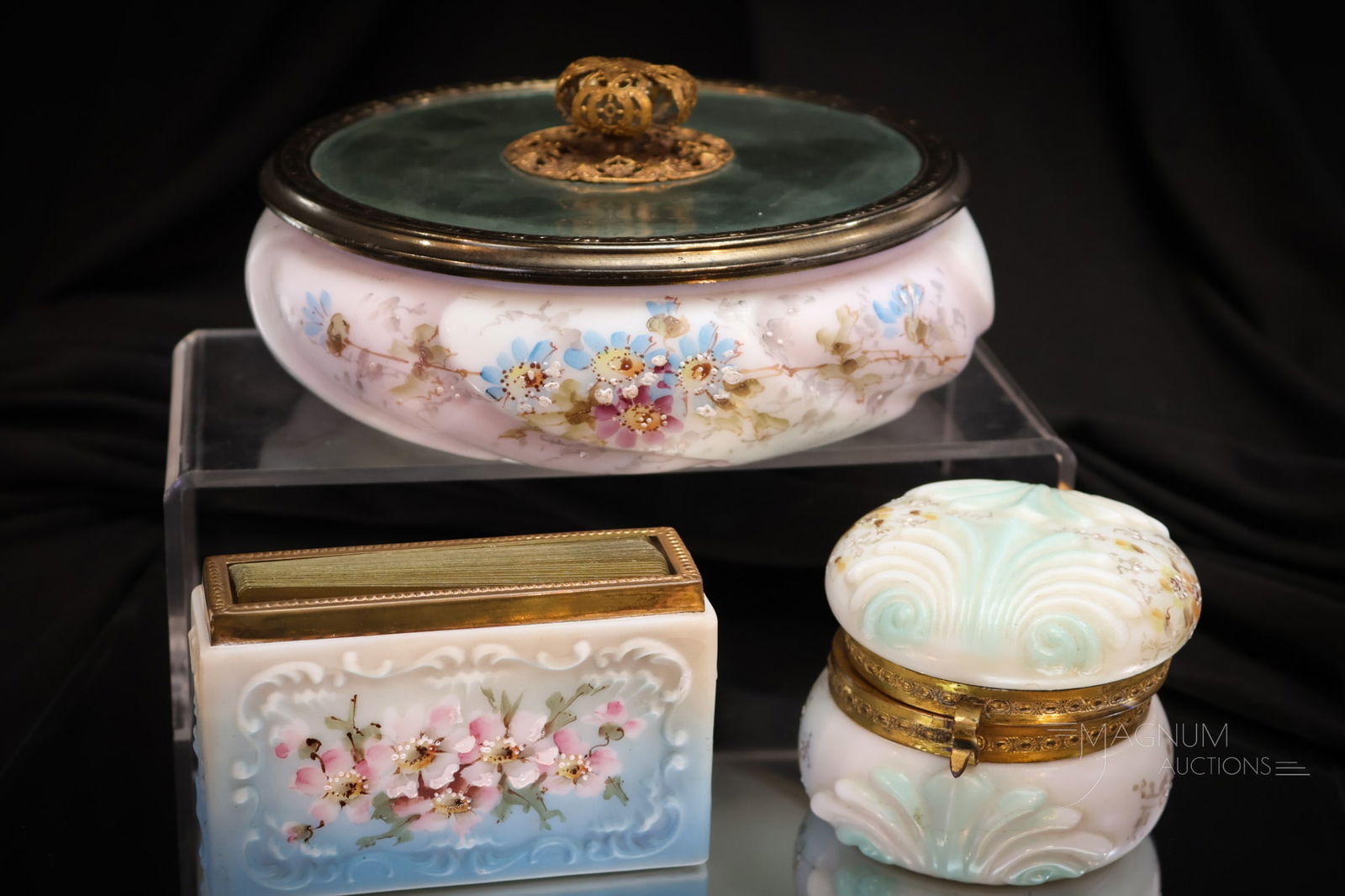 3 pc Lot Wavecrest Victorian Glass (1 of 14)