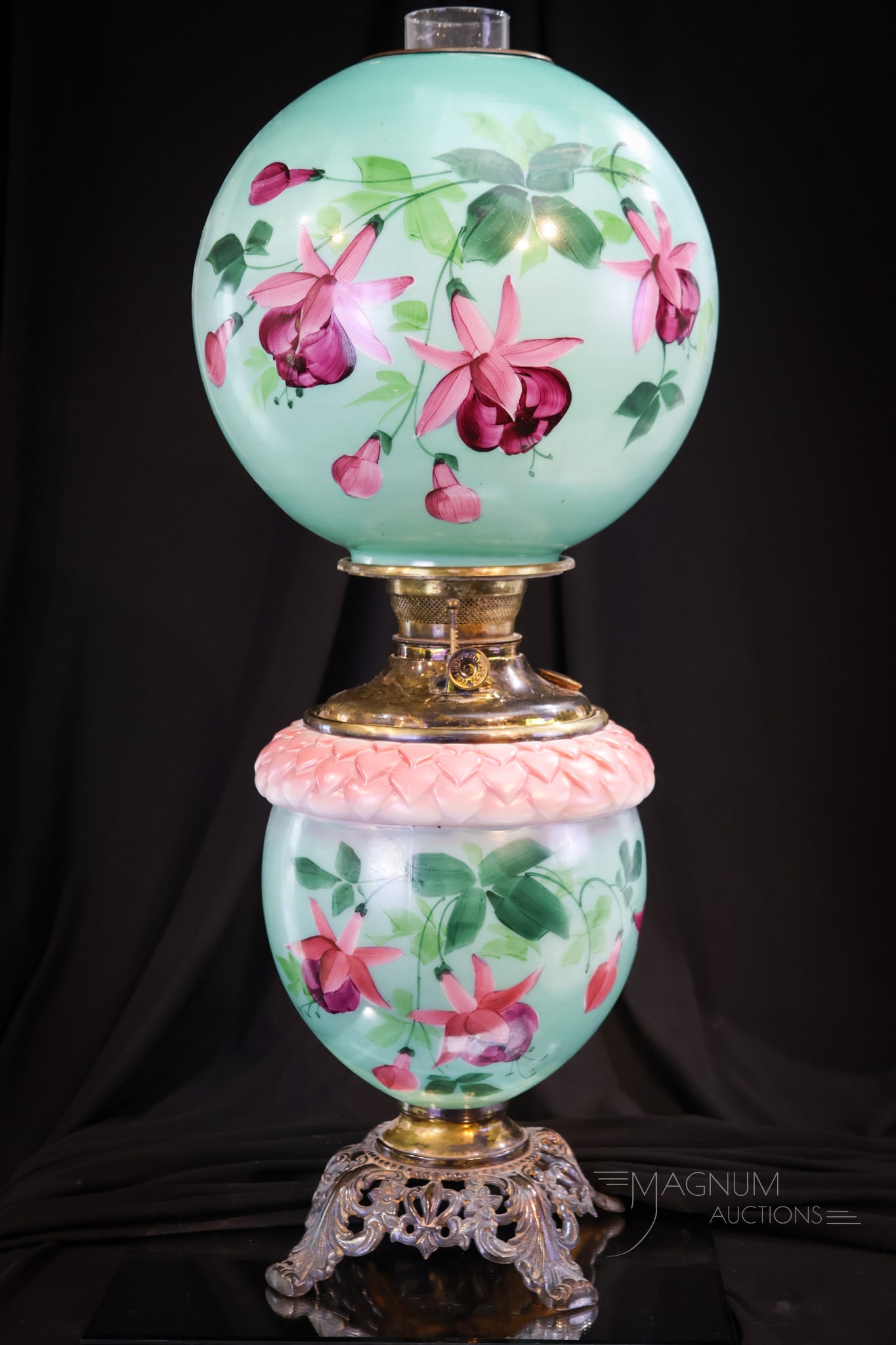 Victorian 23" Gone with the Wind Parlor Oil Lamp Fuscias (1 of 12)