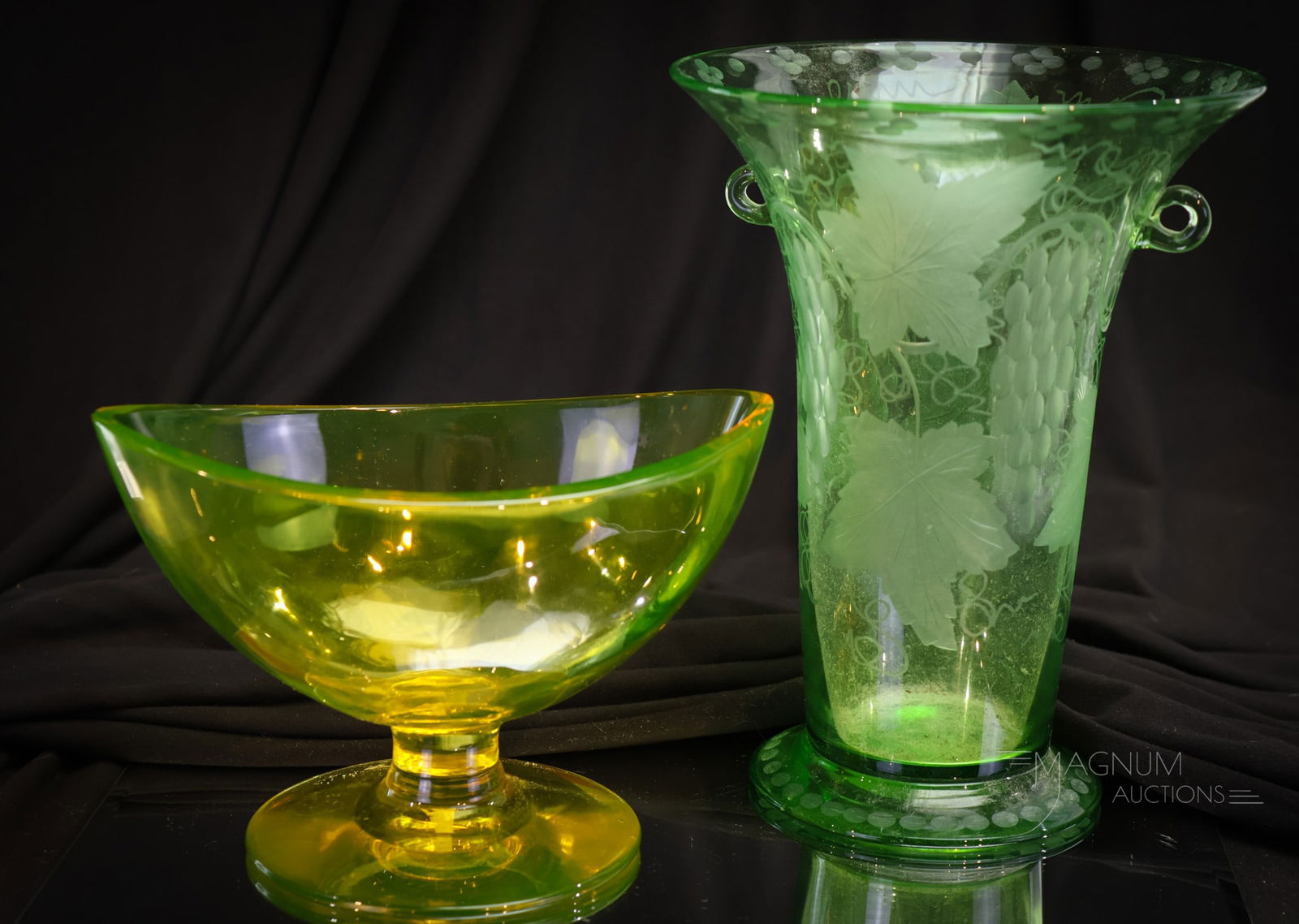 2 pc Lot Pairpoint Canaraia Vaseline Glass & More (1 of 10)