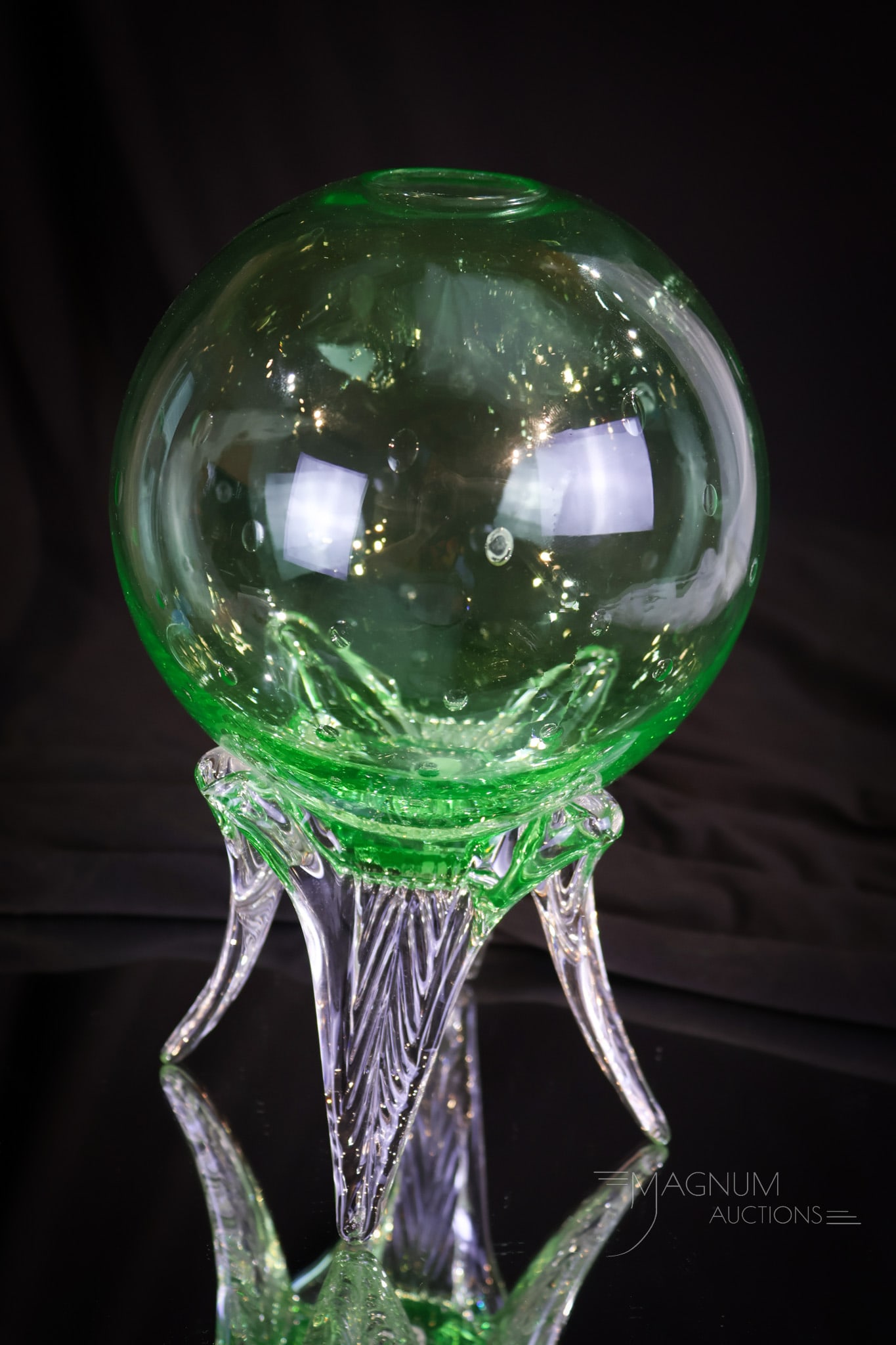 Rare Morgantown Green Vaseline Uranium Witch's Balls Vase (1 of 6)