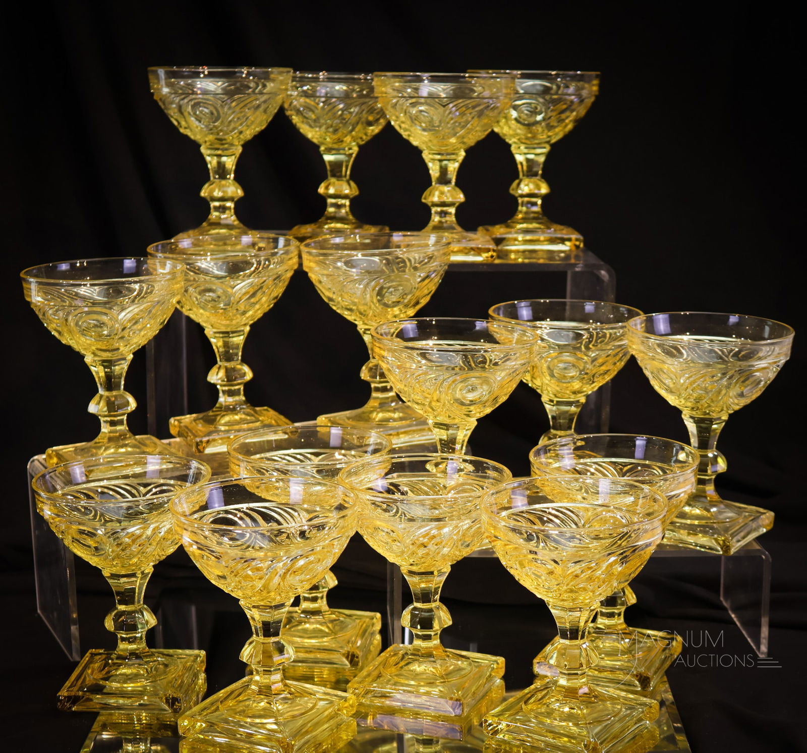 16 pc Lot Heisey Glass Ipswich Sahara High Cherberts (1 of 7)