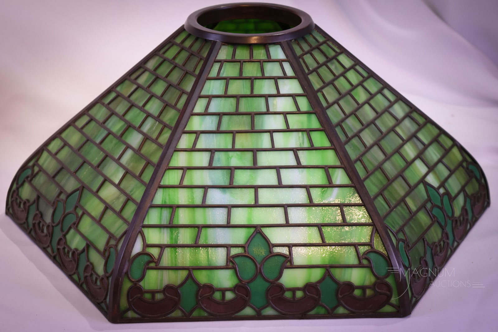 Handel Arts & Crafts Slag Glass Overlay Antique Table Lamp Shade (1 of 8)