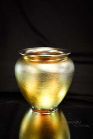 Steuben "Aurene, 2647" Art Glass Gold Cabinet 2 1/2" Vase