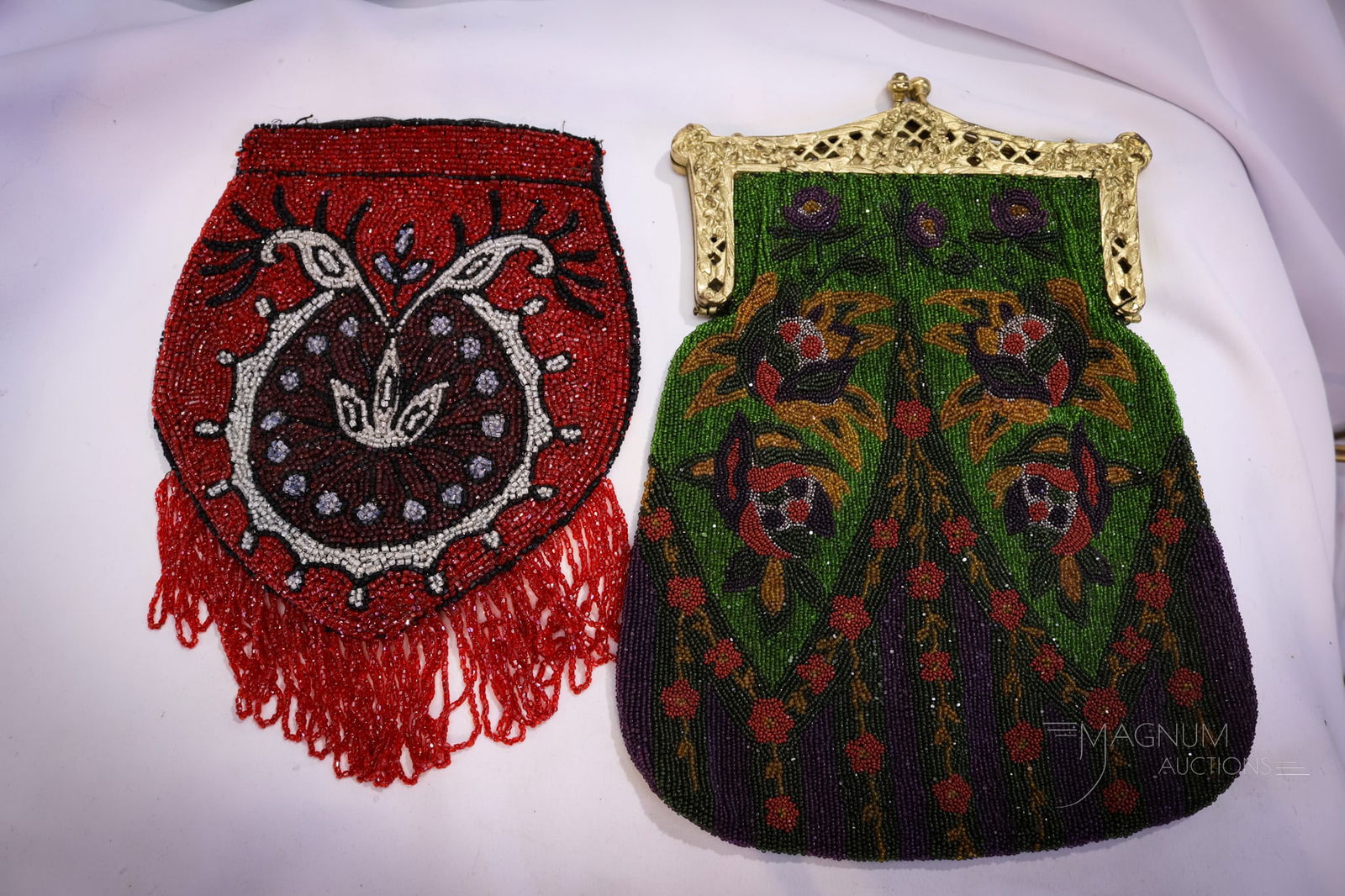 2 pc Lot Antique Glass Beaded Purses (1 of 7)