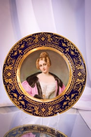 Marked "Hutschenreuther Countess Holnstein" Cobalt Border Gilt Portait 10" Plate