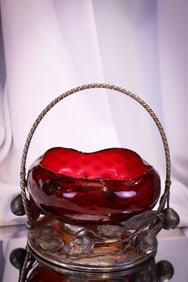 Hartford Silverplate New Enland Amberina Glass Diamond Quilt Brides Bowl Centerpiece