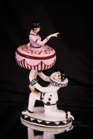 German ca 1915 7" Porcelain Art Deco Pierrot & Pierrette Powder Dresser Box