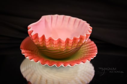 Very Rare Shell Emerald Green Pink Mother of Pearl Satin Glass Bowl & Plate