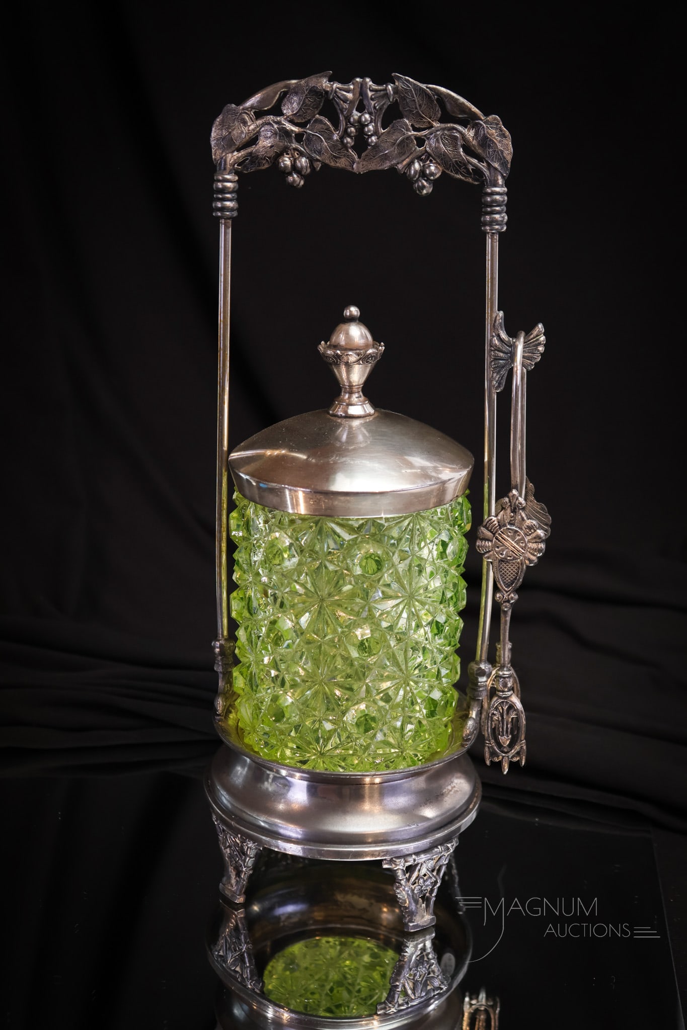 Acme Victorian Silverplate Vaseline Daisy & Button Glass Pickle Castor (1 of 9)