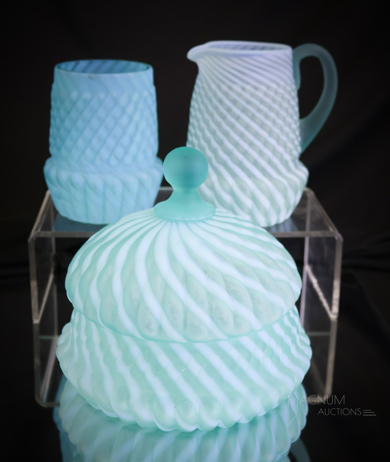 3 pc Lot Northwood Blue Opalescent Victorian Chrysanthemum Base Swirl Glass (1 of 11)