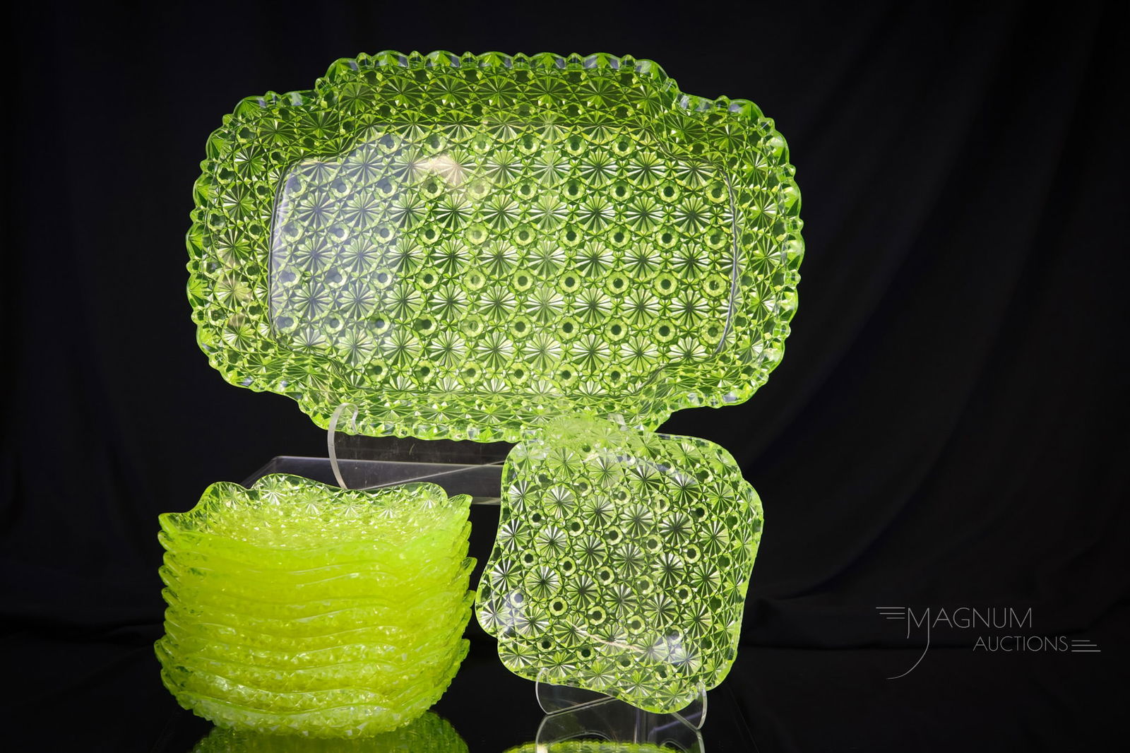 Rare 12 pc Set Hobbs Vaseline Daisy & Button Victorian Glass Ice Cream Set (1 of 12)