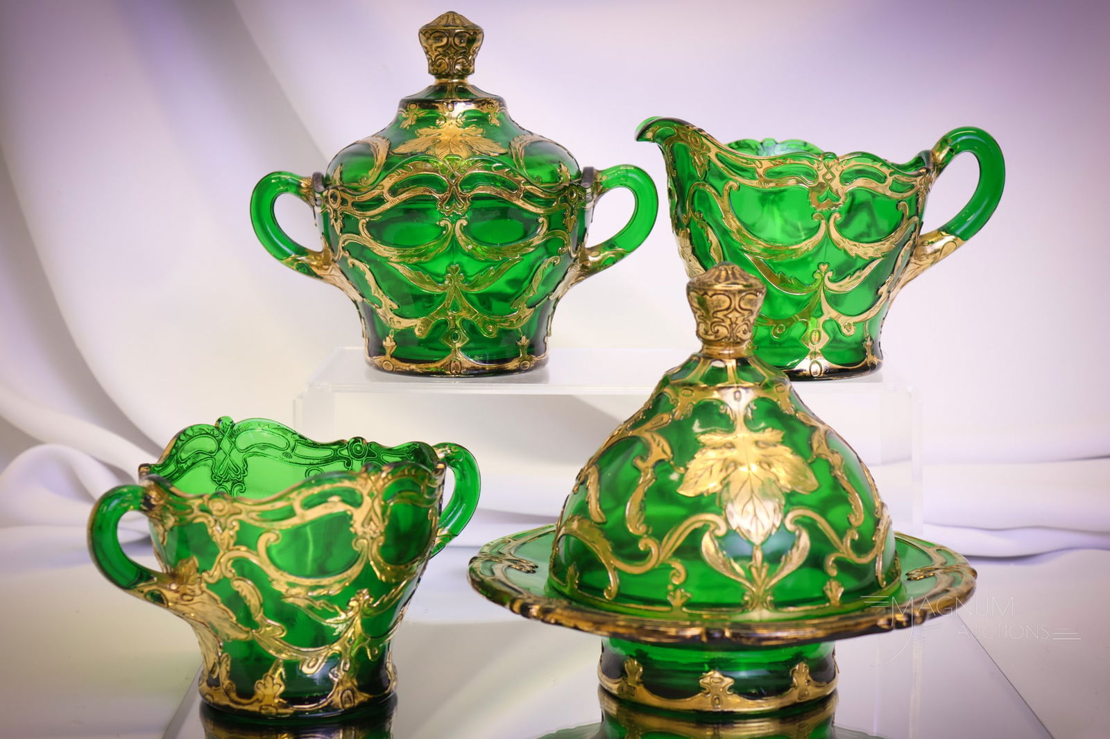 4 pc Dugan Glass Maple Leaf Green & Gold Table Set (1 of 17)