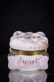 Rare Large 7" Wavecrest Lilac Décor Victorian Glass Humidor