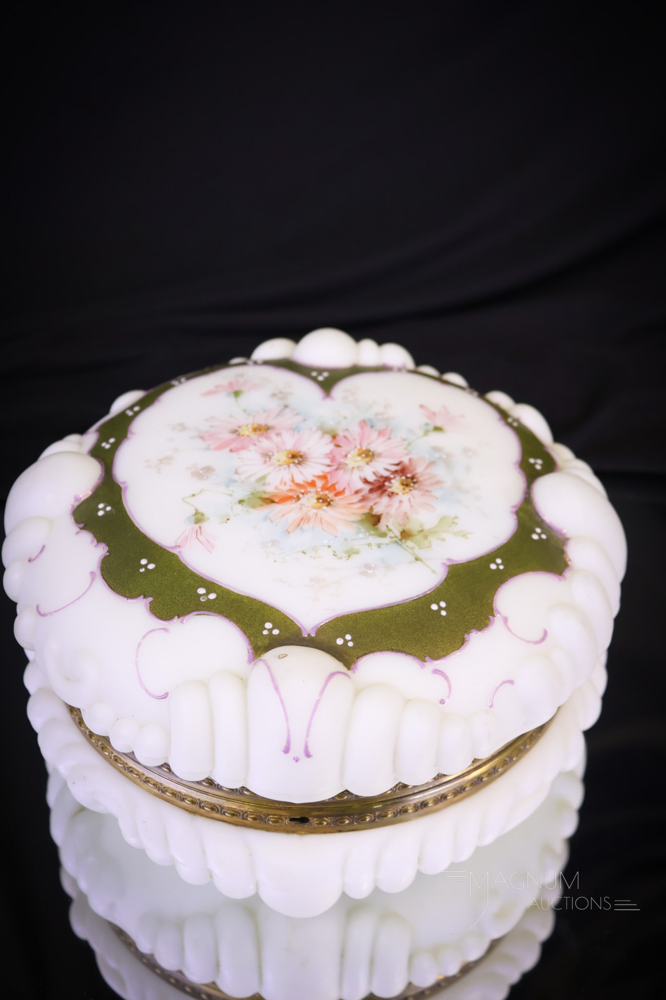 Large 7" Marked Wavecrest Glass Dark Green Floral Dresser Box (1 of 7)